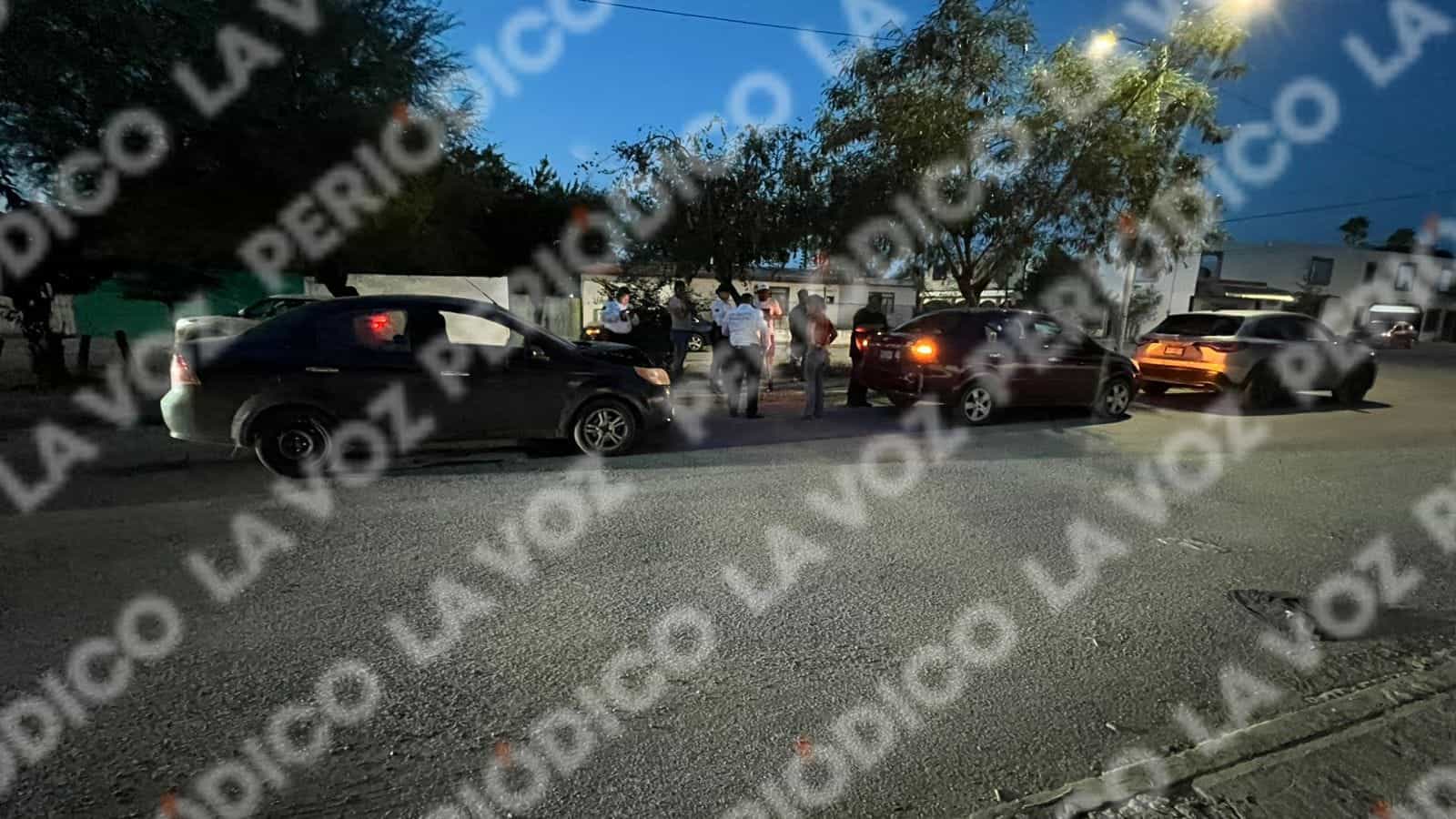 Causa carambola por no frenar a tiempo