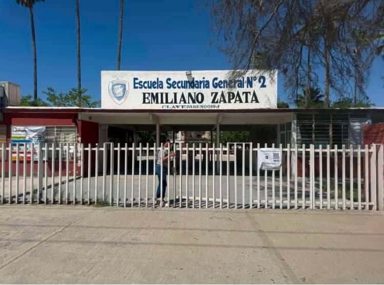 Maestros denuncian acoso Padres vigilan con c&aacute;maras