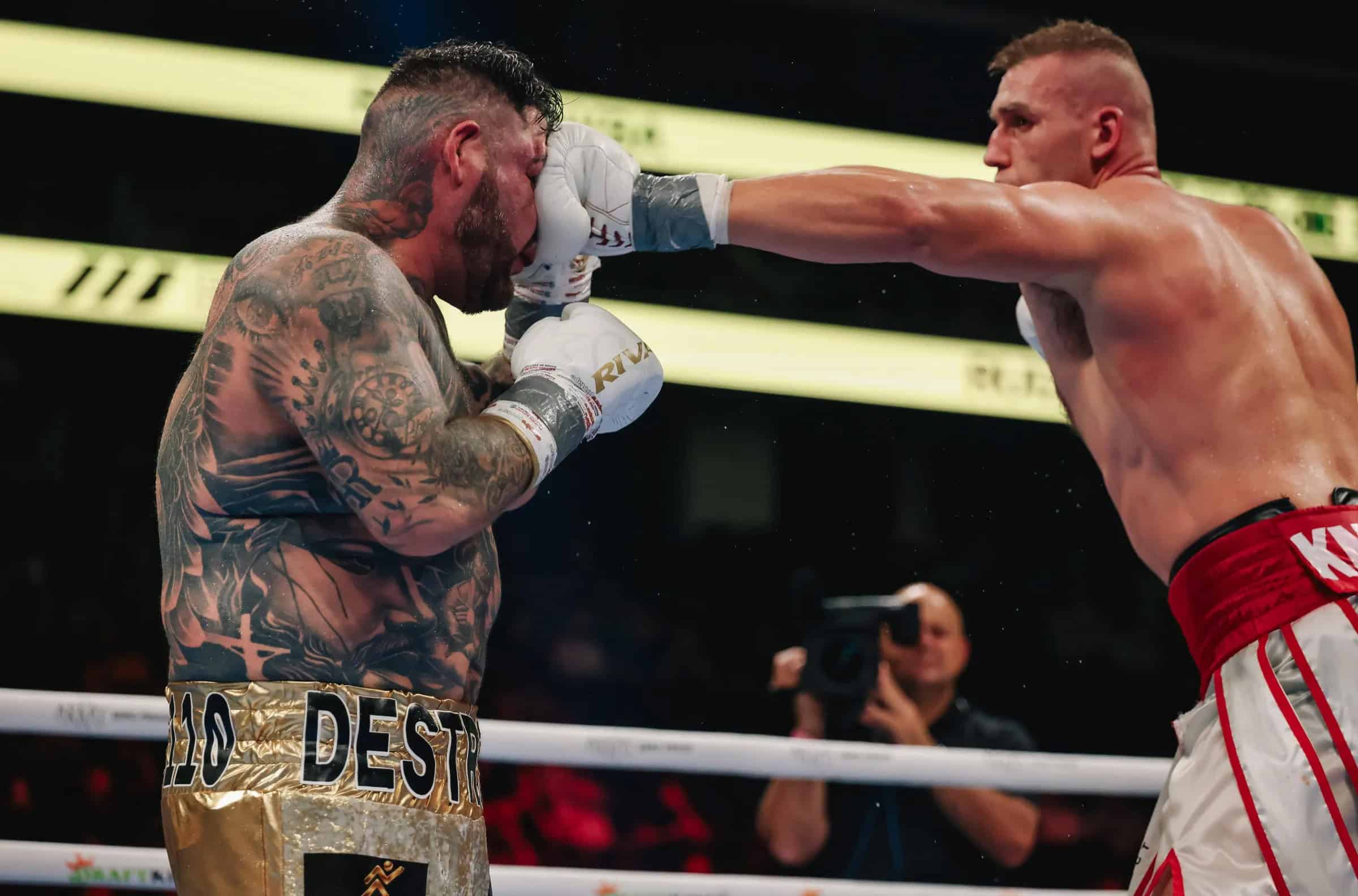 Andy Ruiz tropieza en su esperado regreso y pierde ante Damian Knyba