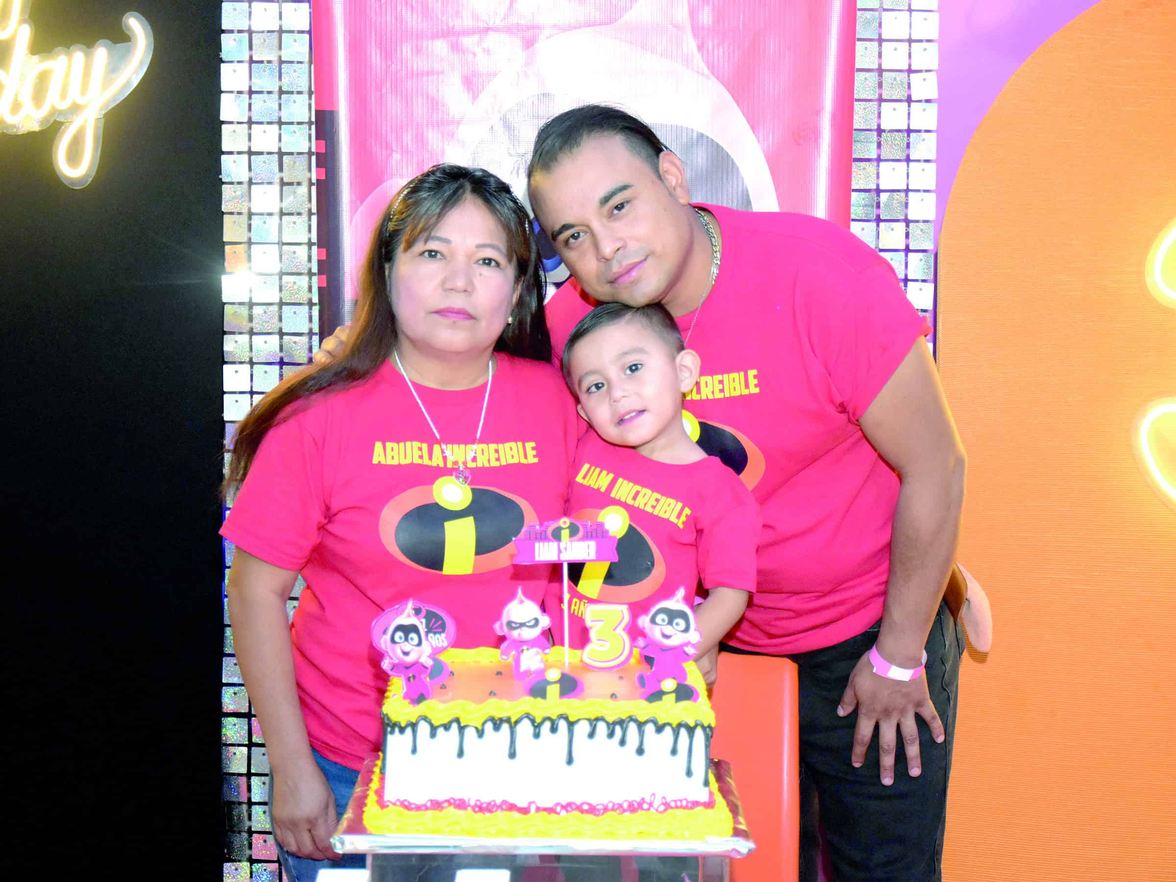 Liam Sander festeja su tercer cumplea&ntilde;os rodeado de seres queridos