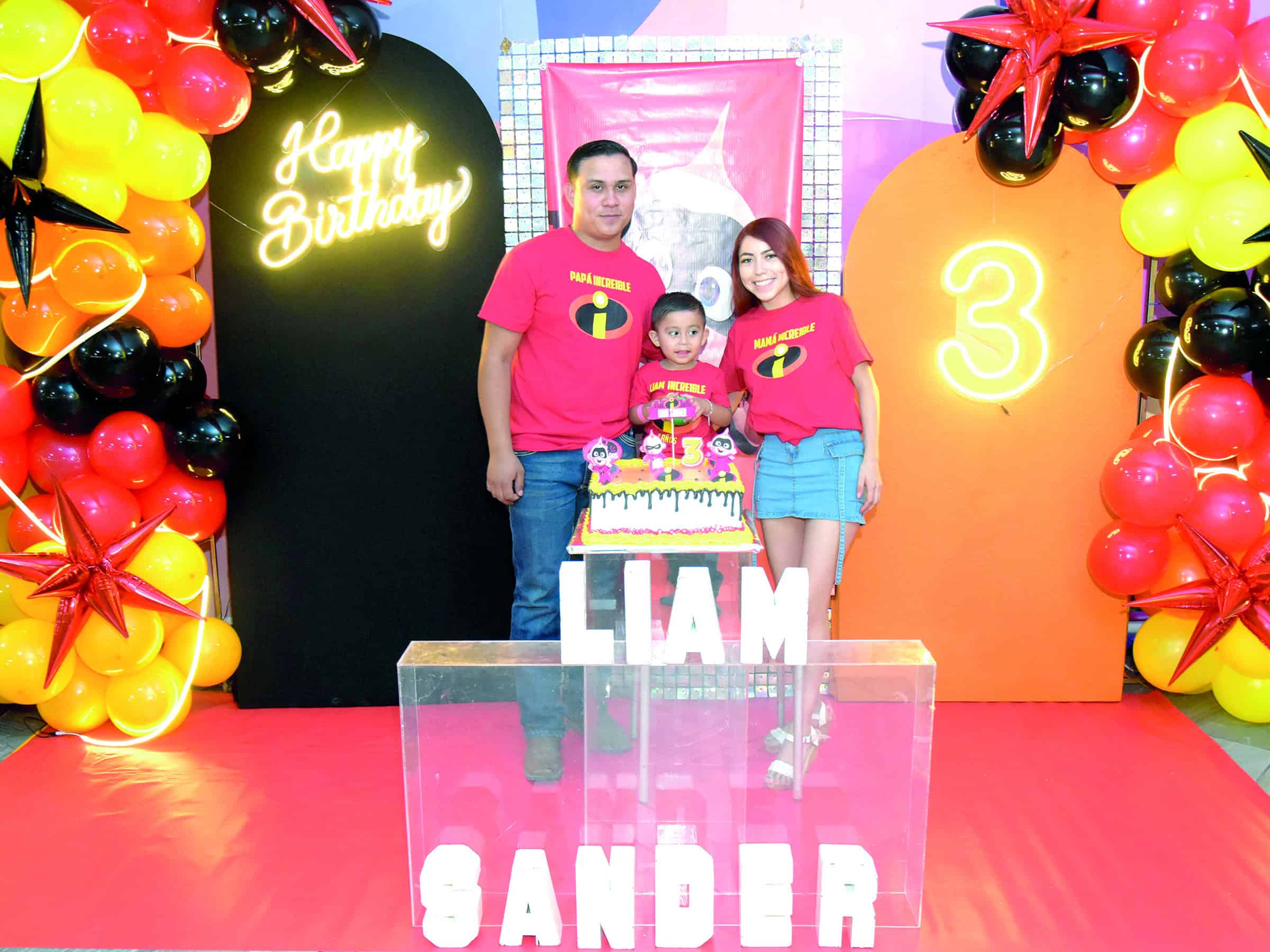 Liam Sander festeja su tercer cumplea&ntilde;os rodeado de seres queridos