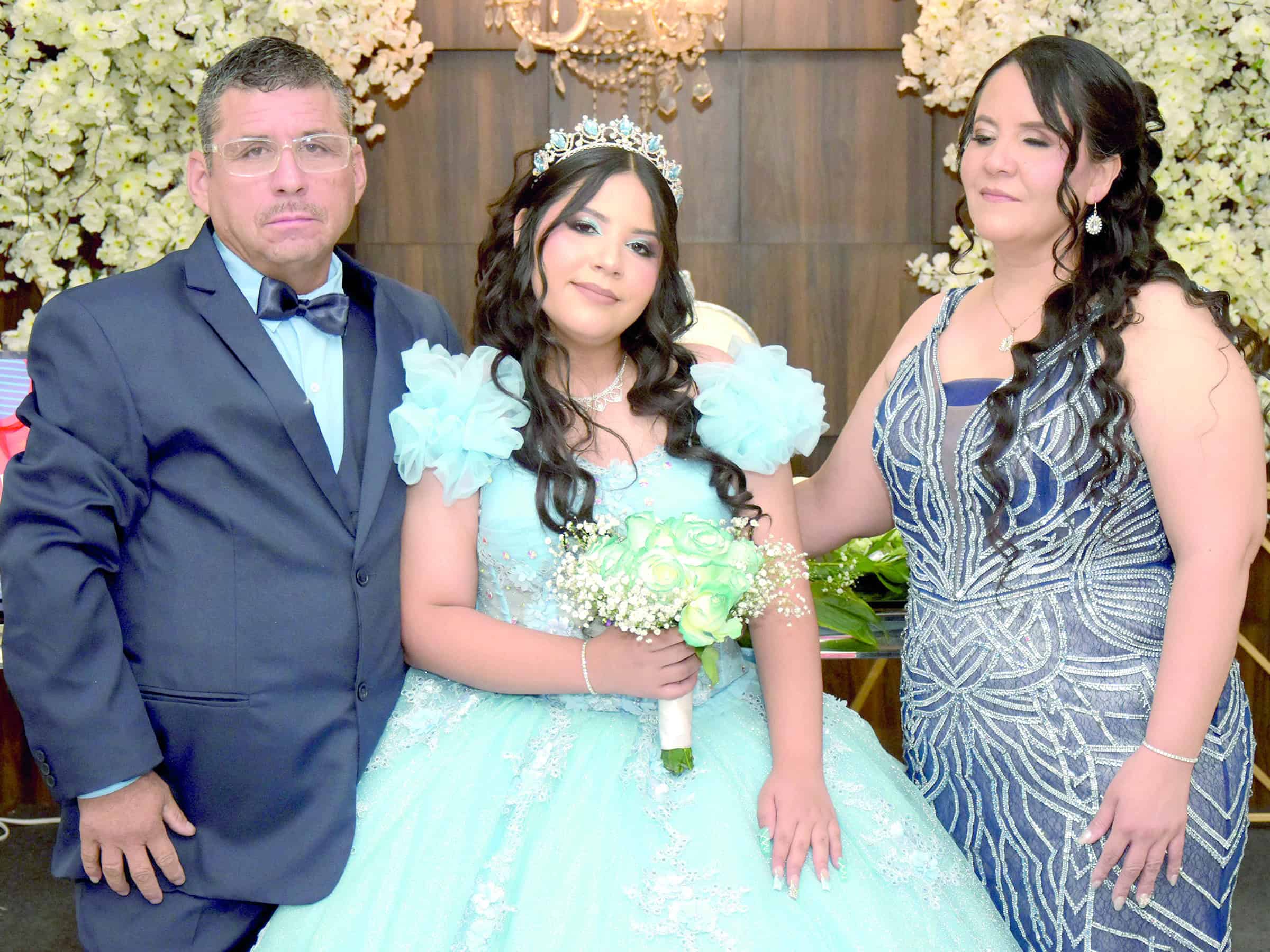 Andrea Garza celebra sus XV a&ntilde;os en Coahuila con una emotiva recepci&oacute;n