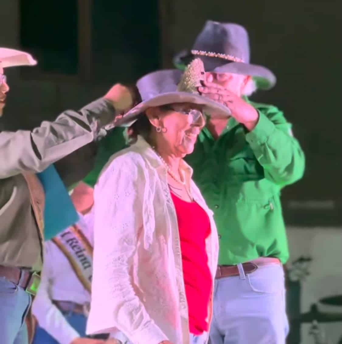 Herlinda Quintero es nombrada reina vitalicia de la Cabalgata en Coahuila