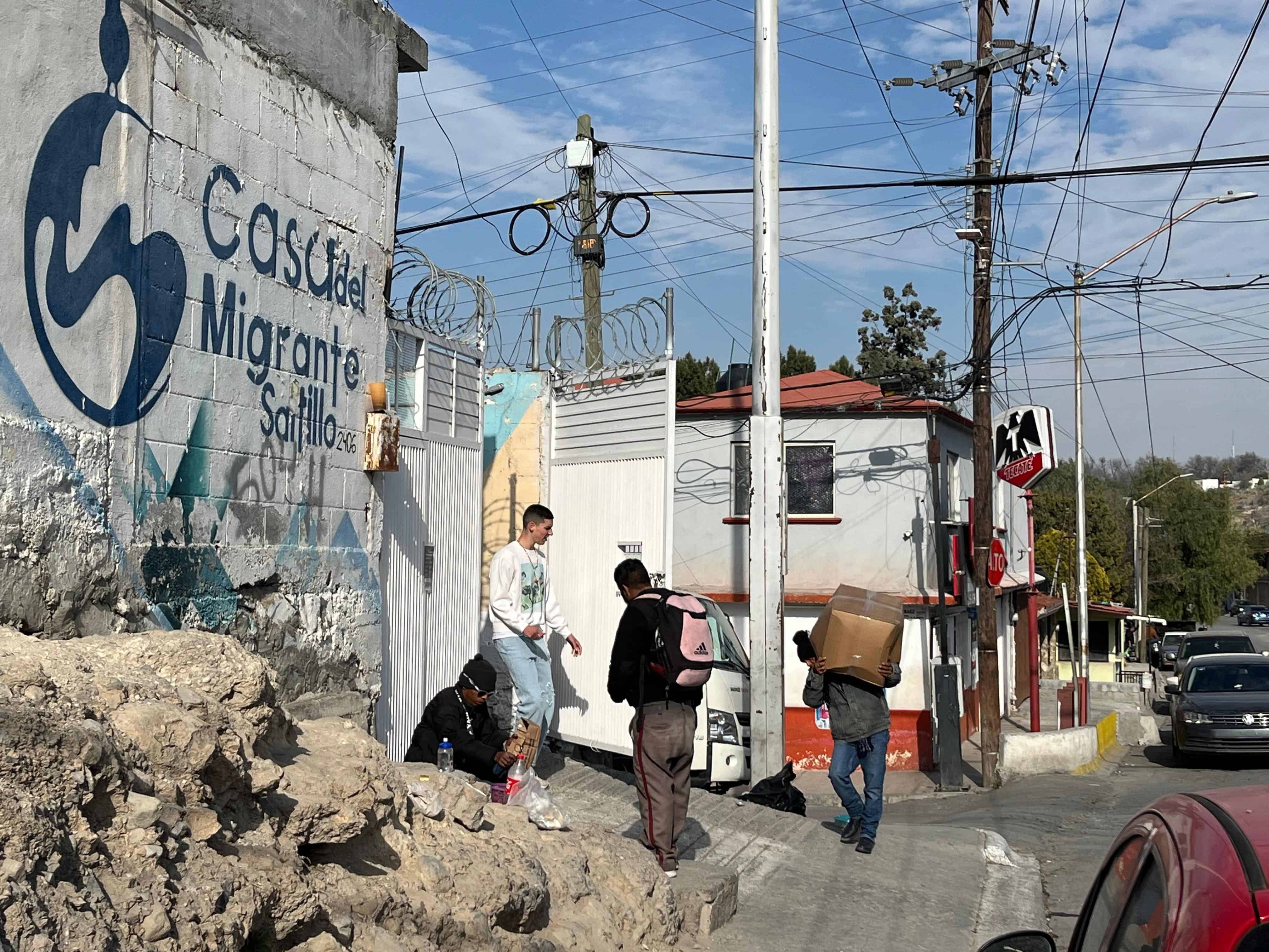 Acuerdan obispos apoyo a migrantes