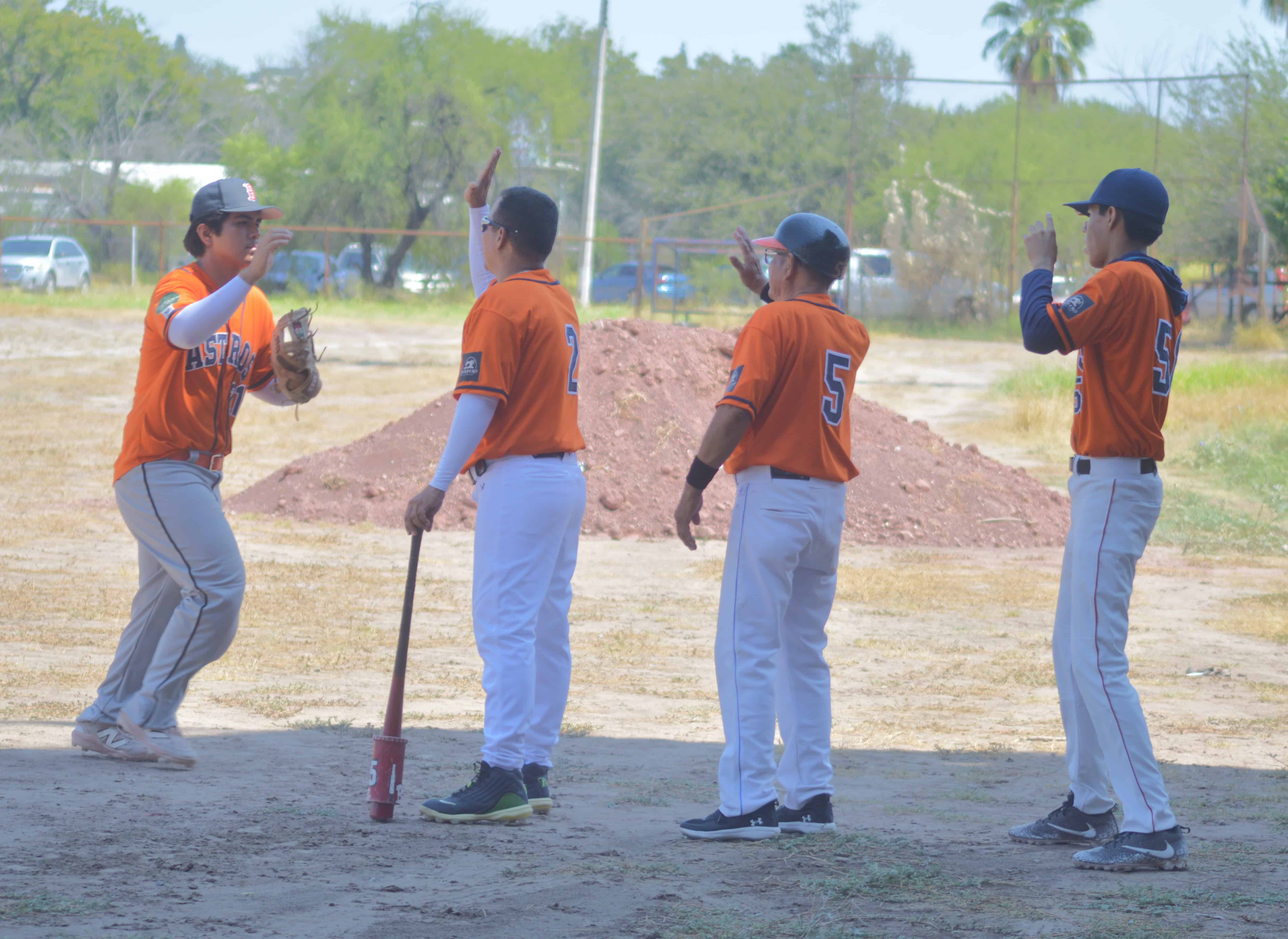 Tigres del Oriente y Astros dividen triunfos en Monclova