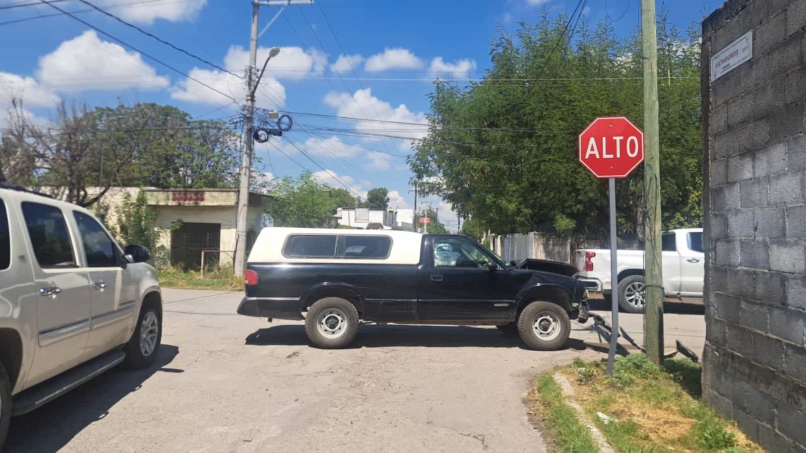 Mario N causa accidente en Múzquiz sin lesionados