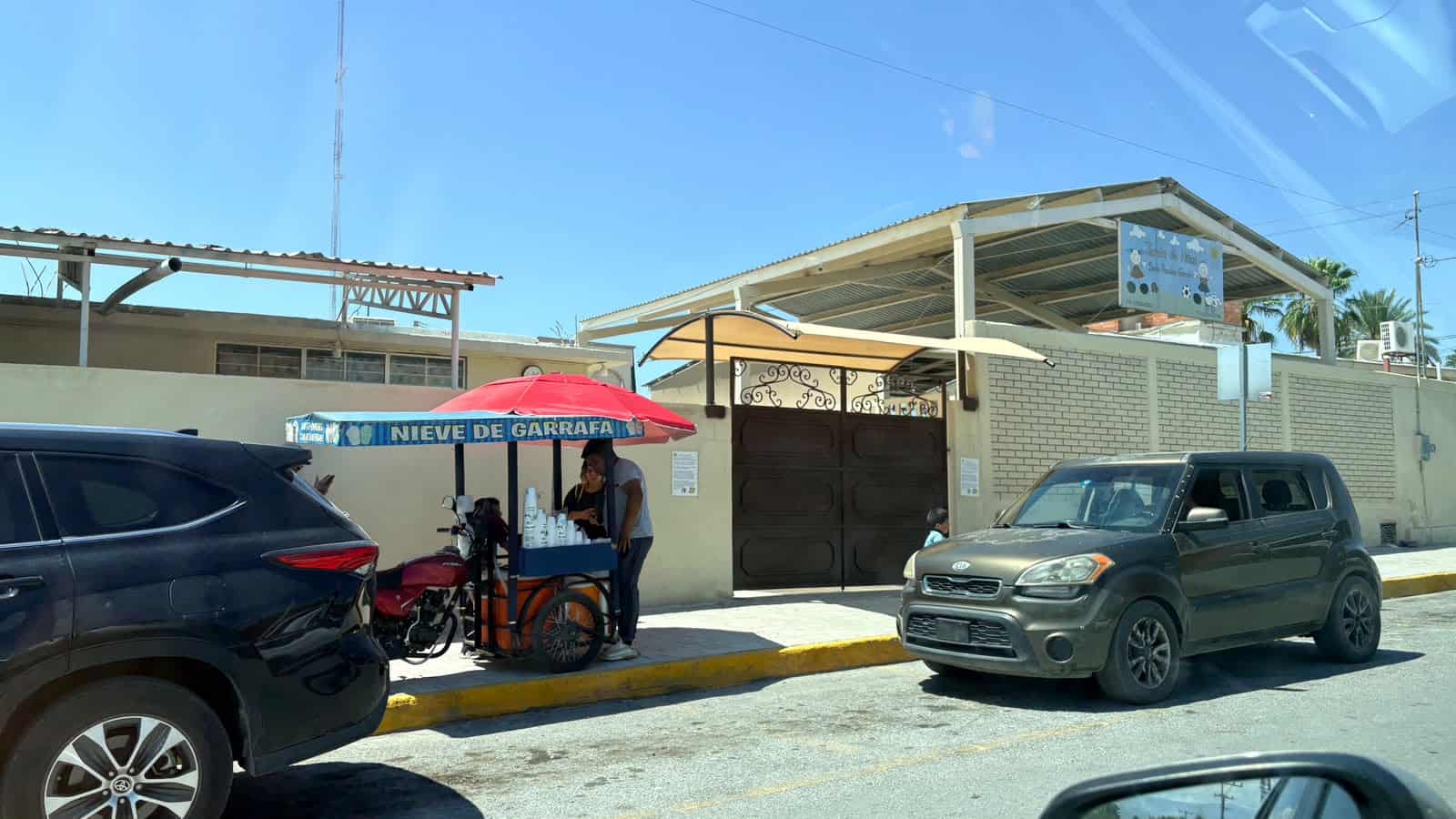 Crearán comités de apoyo con padres de familia para agilizar tráfico escolar