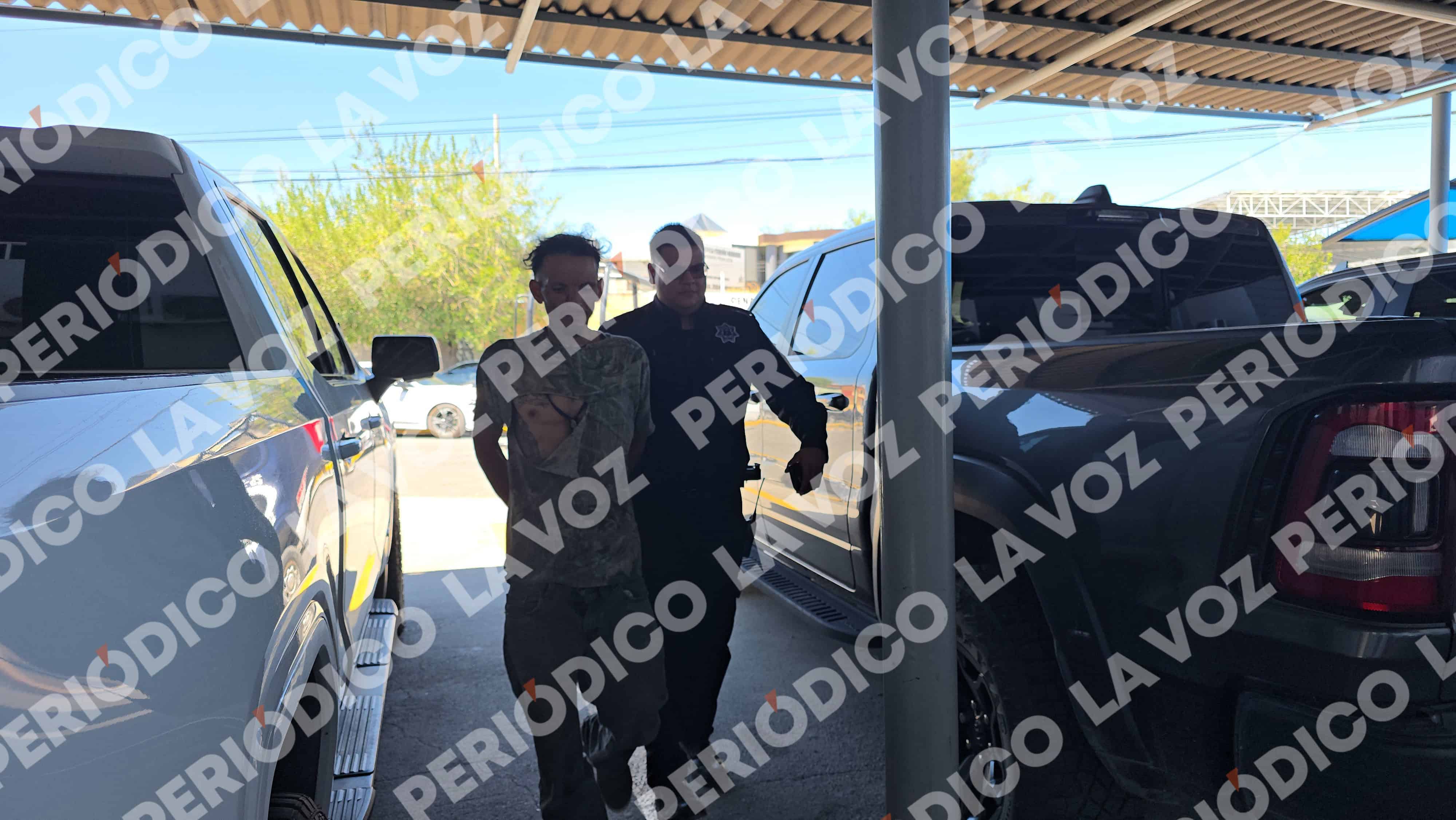 Detienen a hombre por amenazas y portar cuchillo en Monclova