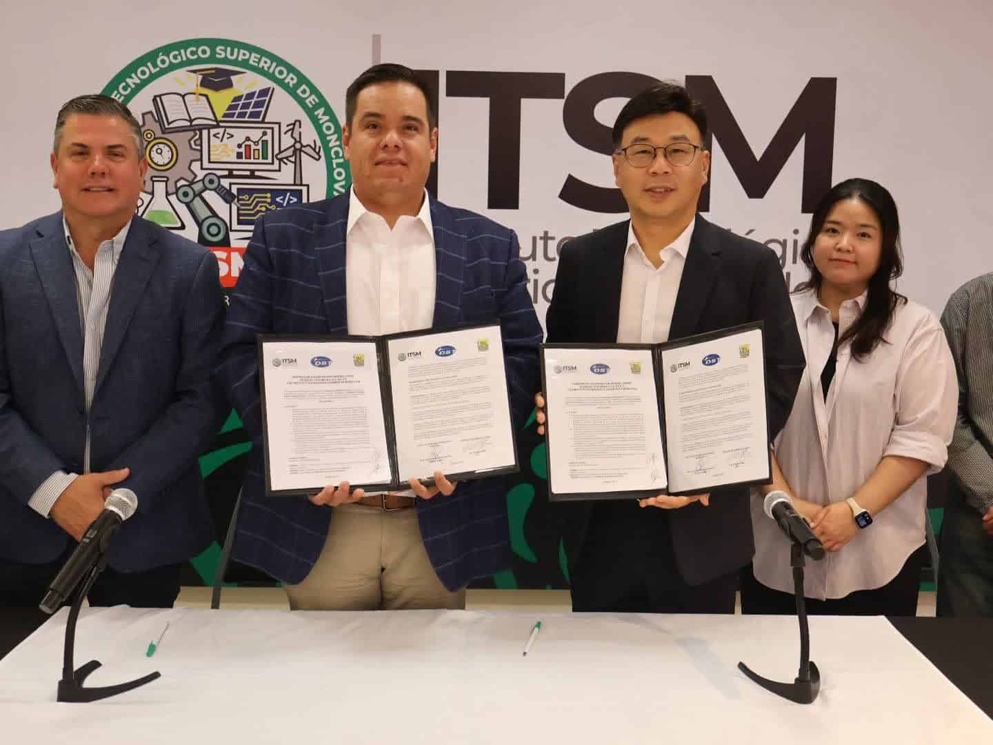 Doosung Tech firma convenio para formar talento t&eacute;cnico en Monclova