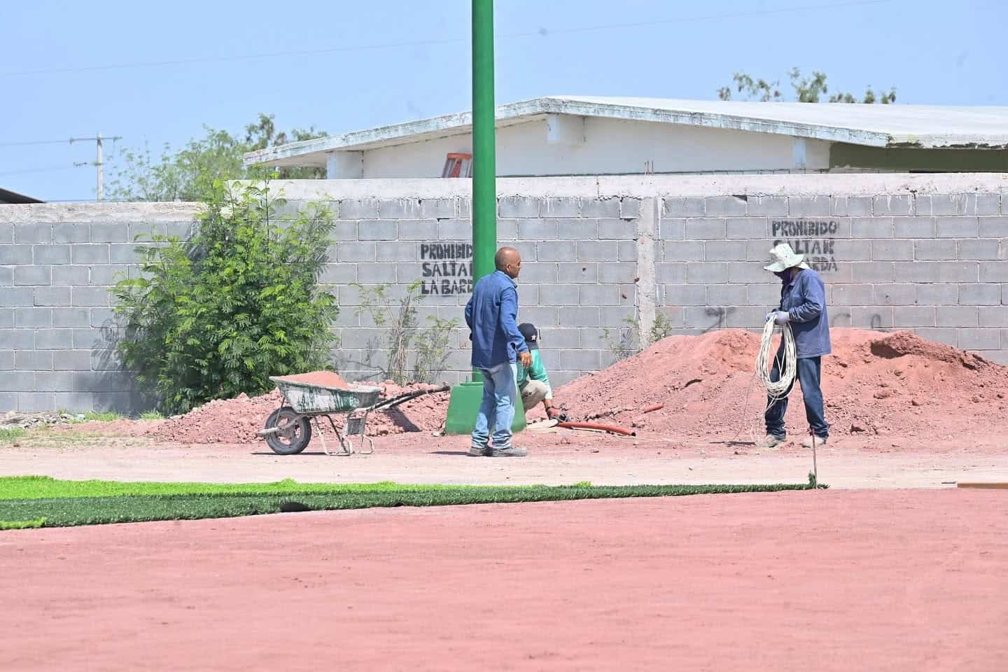 Mantenimiento en Monclova: Preparativos para torneos de b&eacute;isbol en noviembre