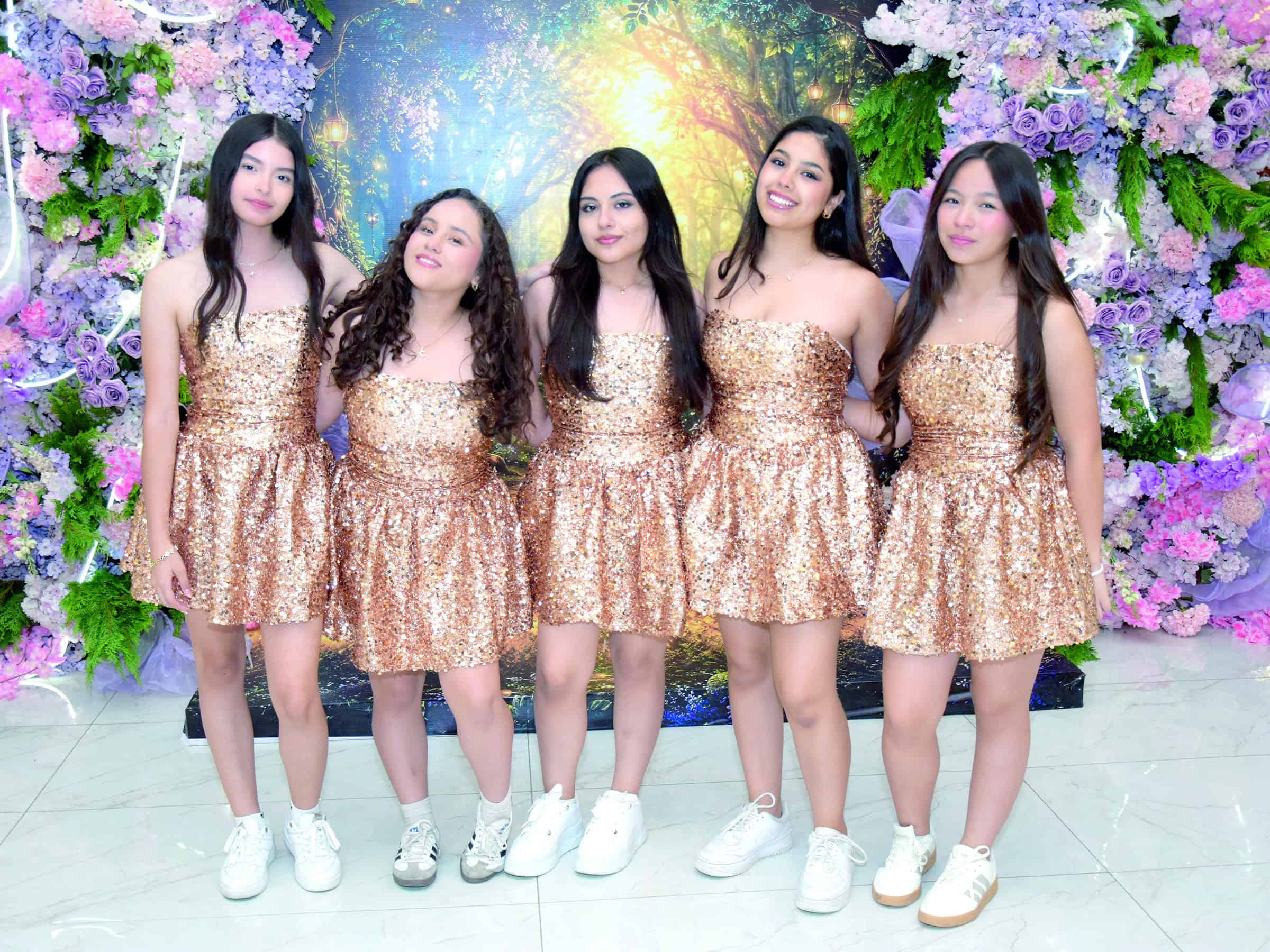 Alisson Salinas celebra sus quince a&ntilde;os: emotiva ceremonia