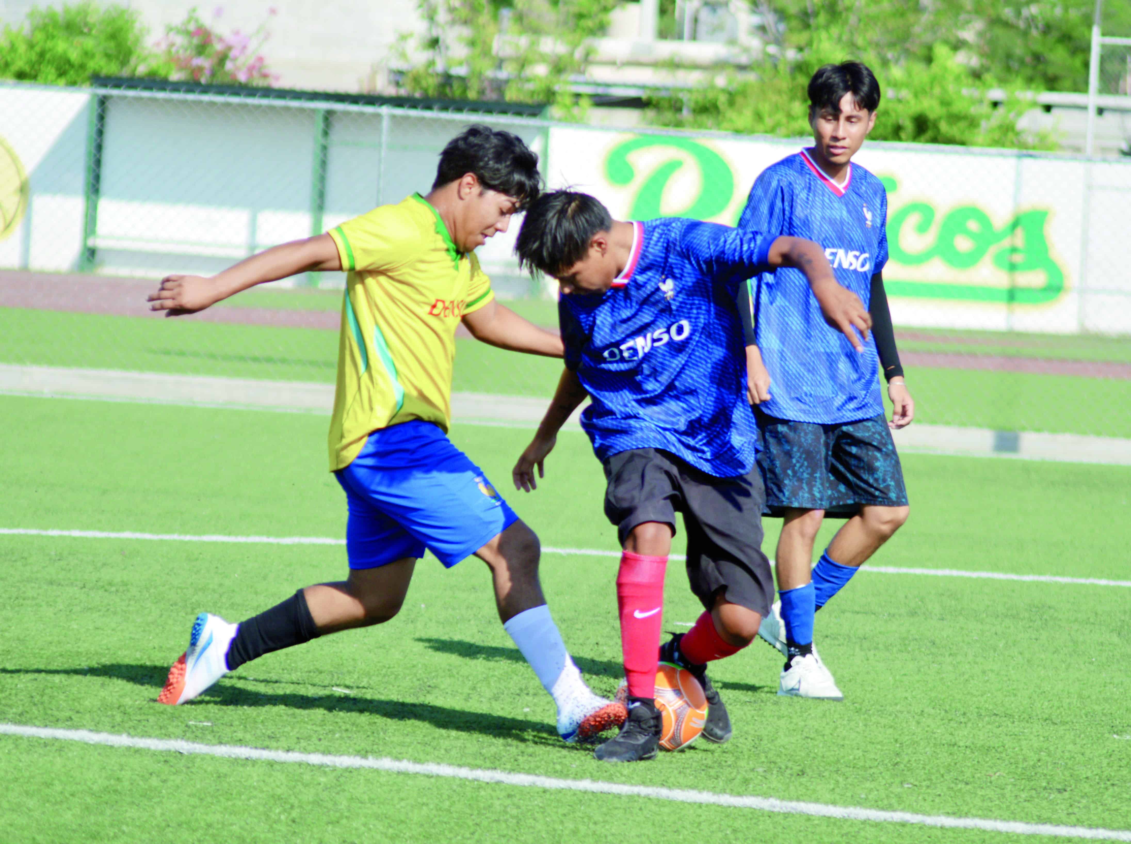 Deportivo Log&iacute;stica arrasa 6-0 a Log&iacute;stica FC en el torneo de f&uacute;tbol