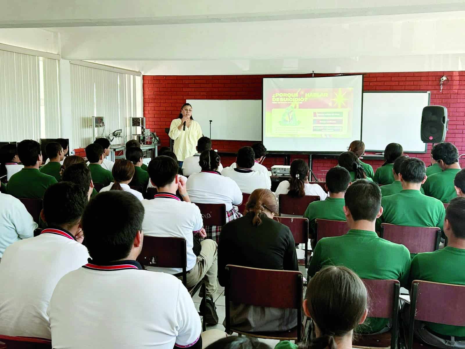 Carlos Jiménez Villarreal refuerza acciones de salud mental en Sabinas
