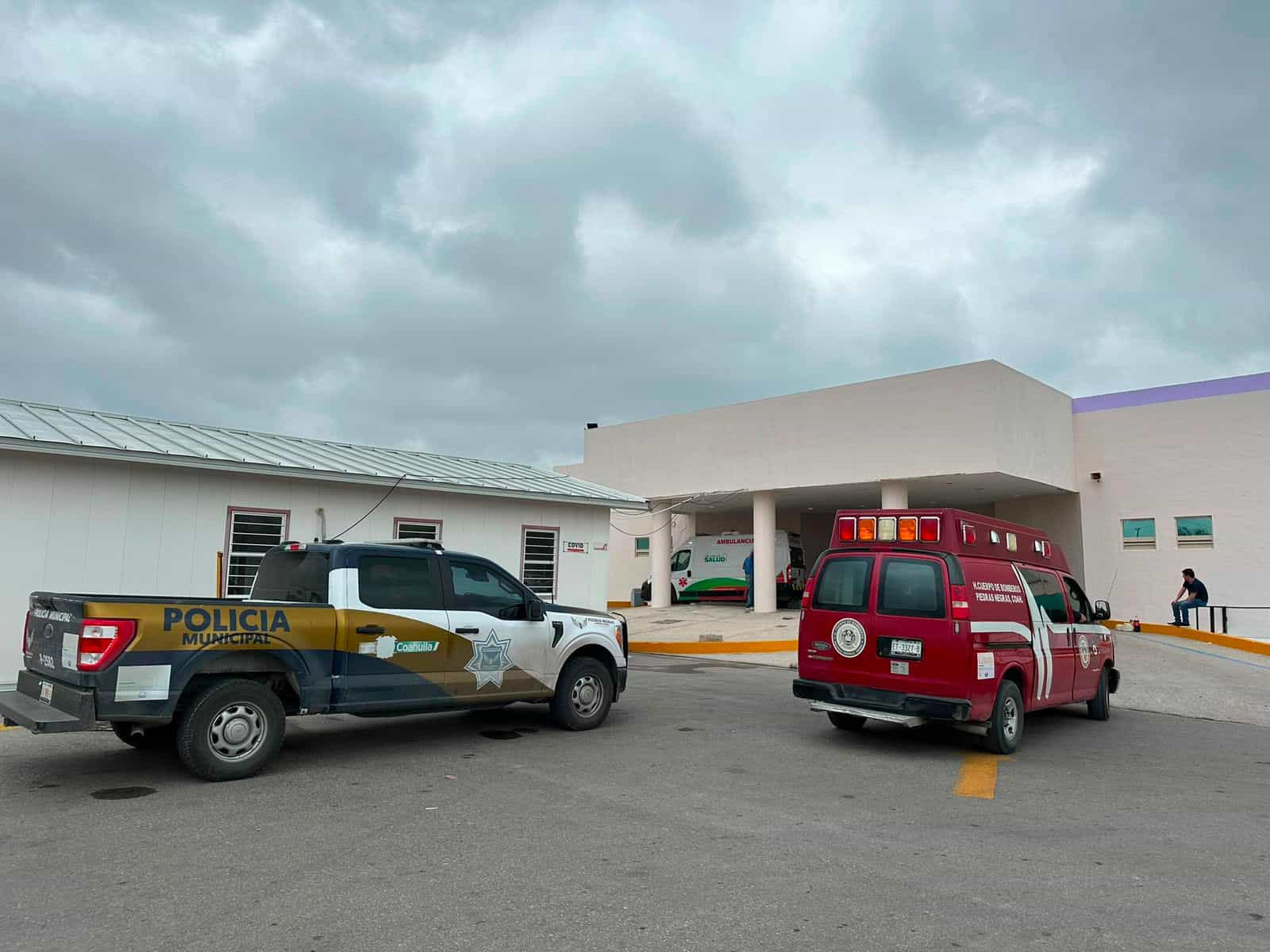 Muere hombre tras intoxicaci&oacute;n; otro queda hospitalizado Ingresan dos por droga
