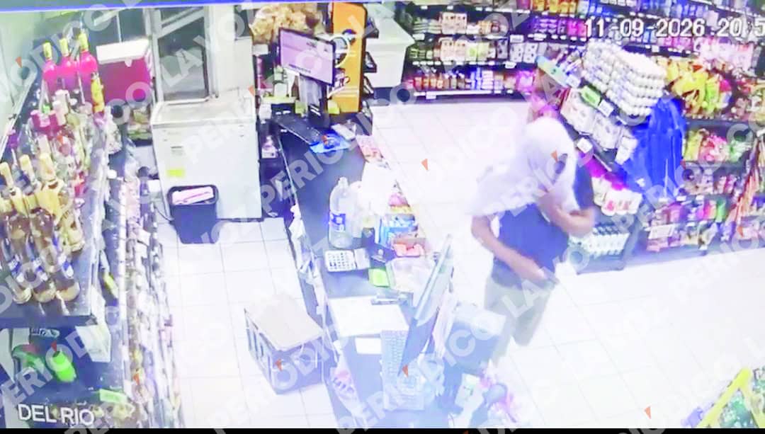 Delincuente escapa tras asaltar a cajera en Monclova