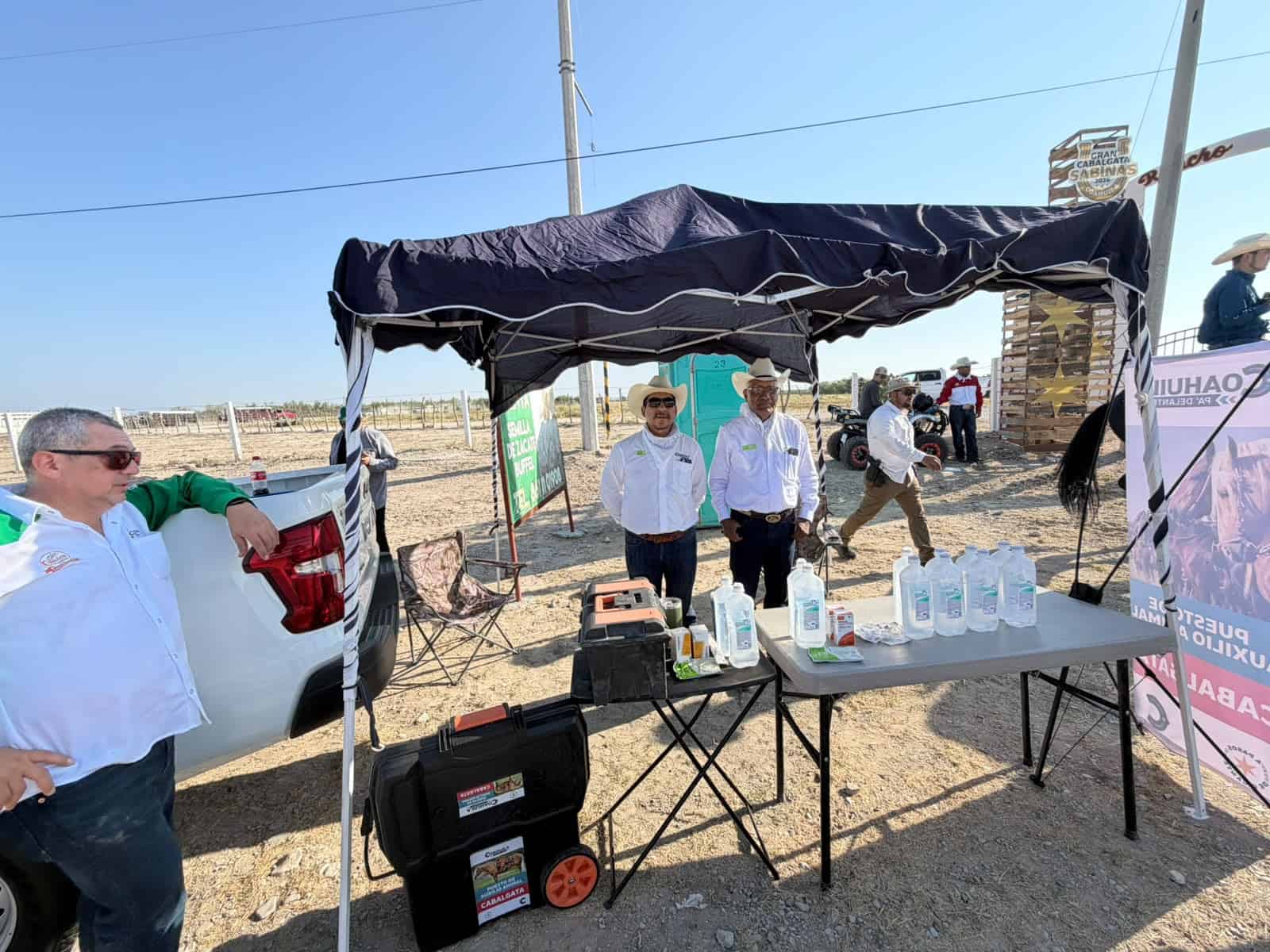 Instalan puntos de auxilio para equinos en la cabalgata de Sabinas