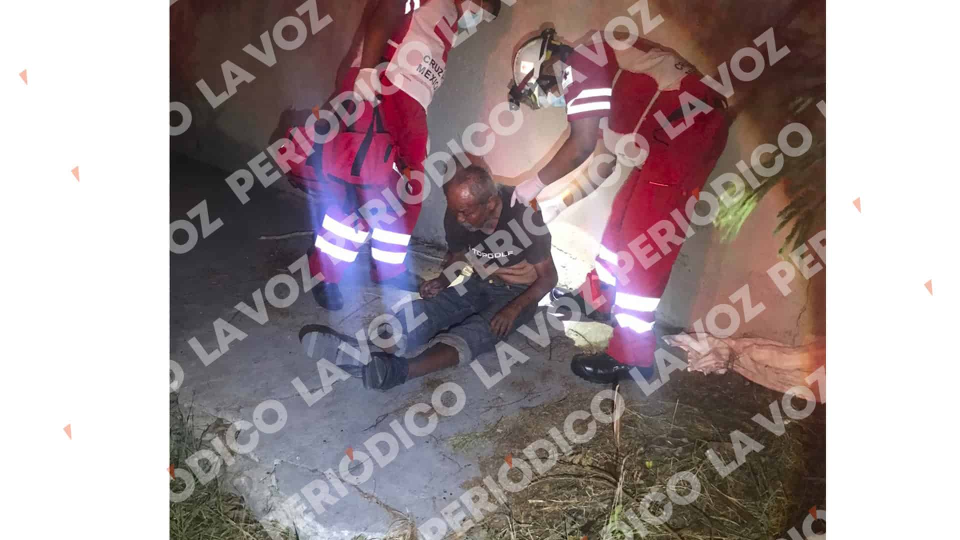 Hombre es encontrado ebrio en plena calle de Monclova