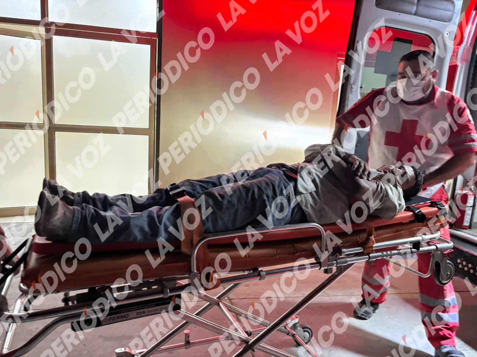 Motociclista resulta lesionado en Frontera: choque con camioneta