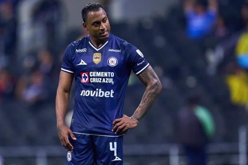 Cruz Azul enfrenta retraso en vuelo desde AIFA hacia Miami