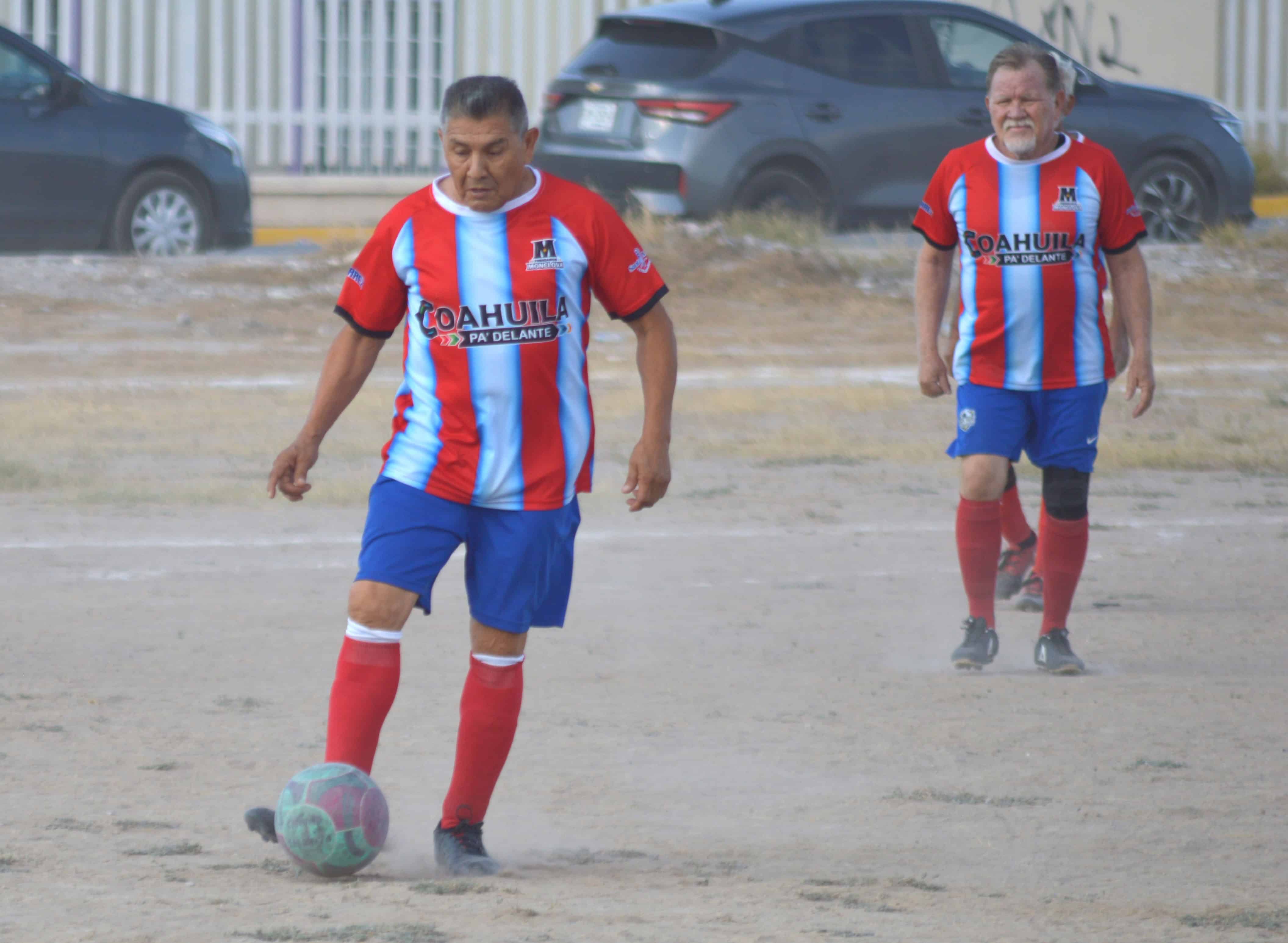 Todos Estrellas golea 8-0 a Chivas La Sierrita en el f&uacute;tbol local