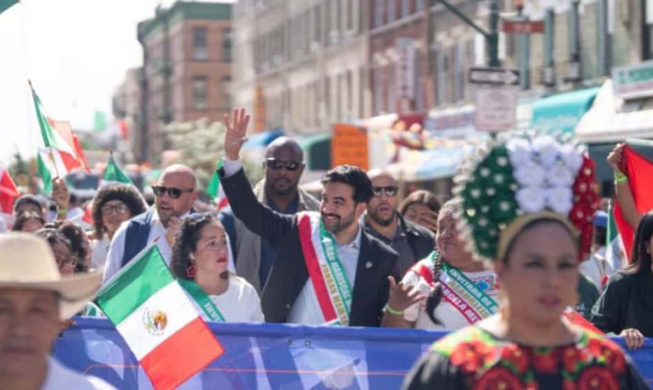Zohran Mamdani encabeza desfile del D&iacute;a de la Independencia de M&eacute;xico en Nueva York