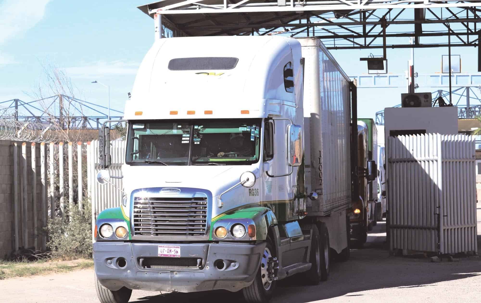 Sector transportista sufre p&eacute;rdidas en Piedras Negras por restricciones