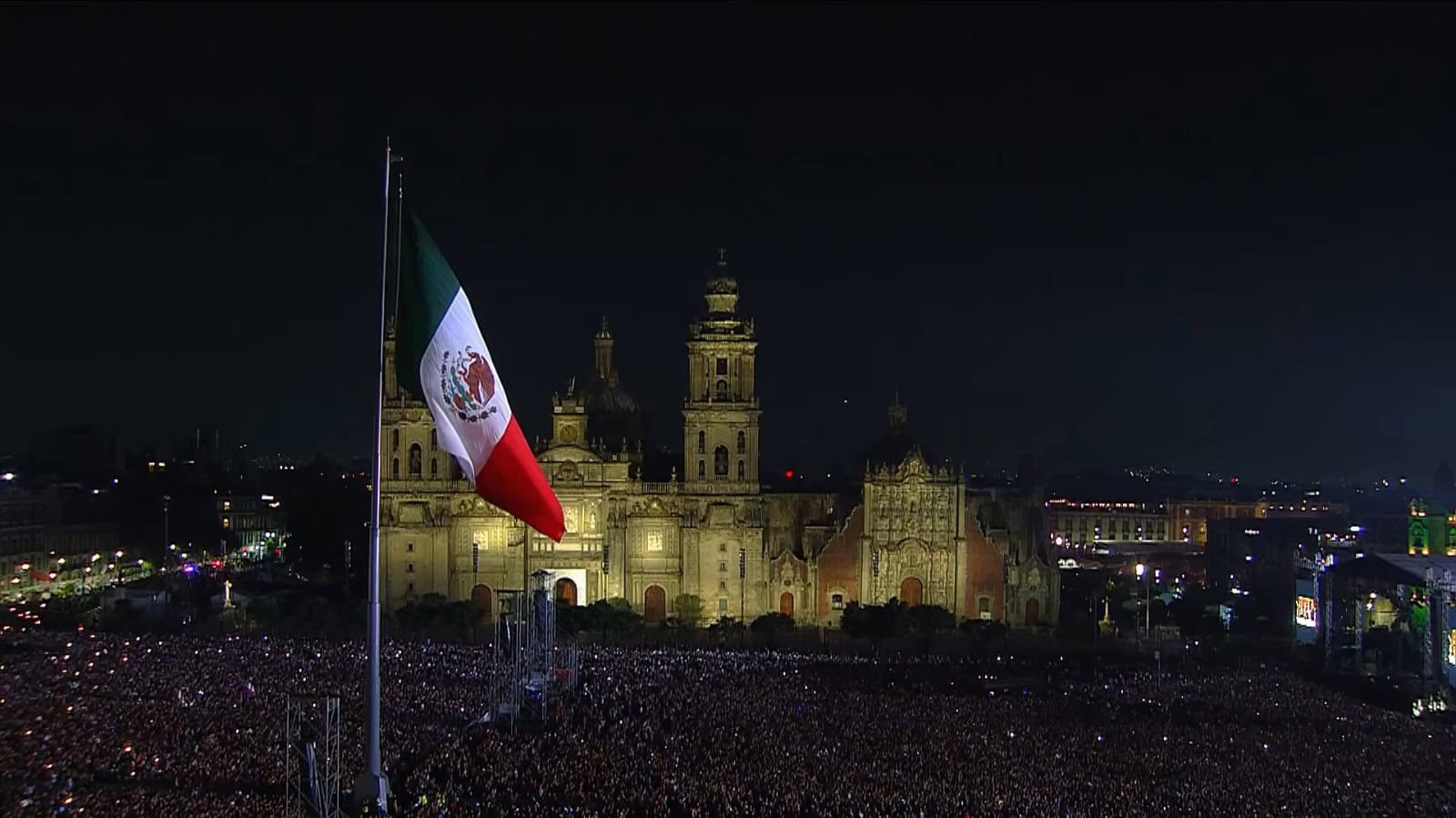 Claudia Sheinbaum lidera el Grito de Independencia en el Z&oacute;calo