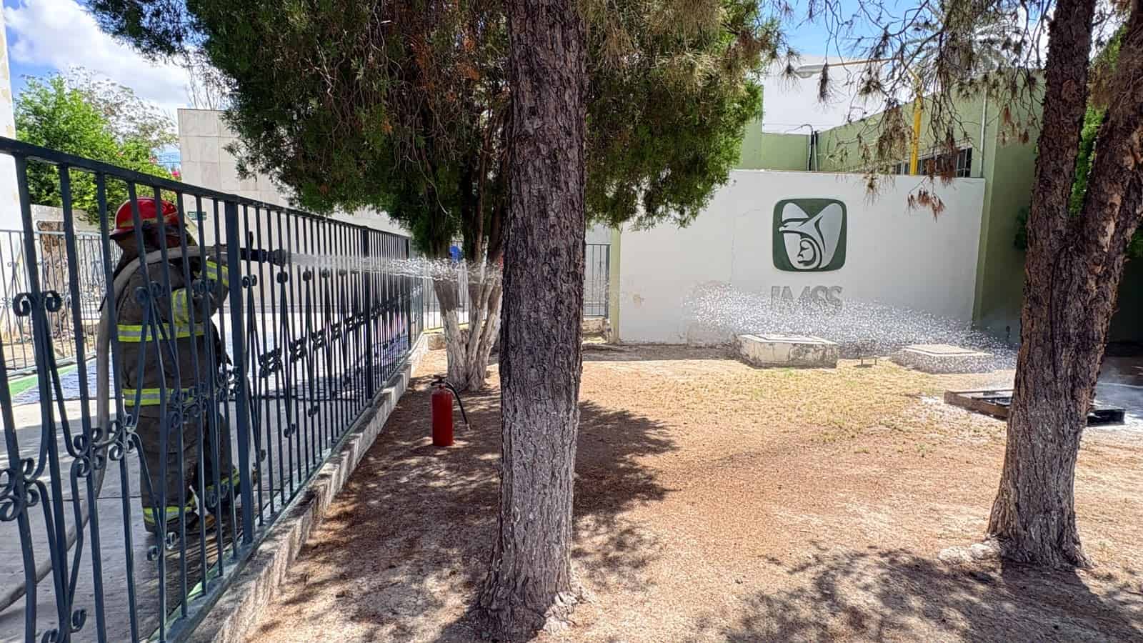 Protecci&oacute;n Civil realiza simulacro de incendio en Cl&iacute;nica 10