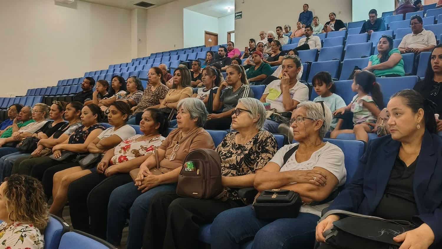 Frontera: Félix Rodríguez impulsa estrategias educativas para padres y estudiantes Frontera: Félix Rodríguez impulsa estrategias educativas para padres y estudiantes