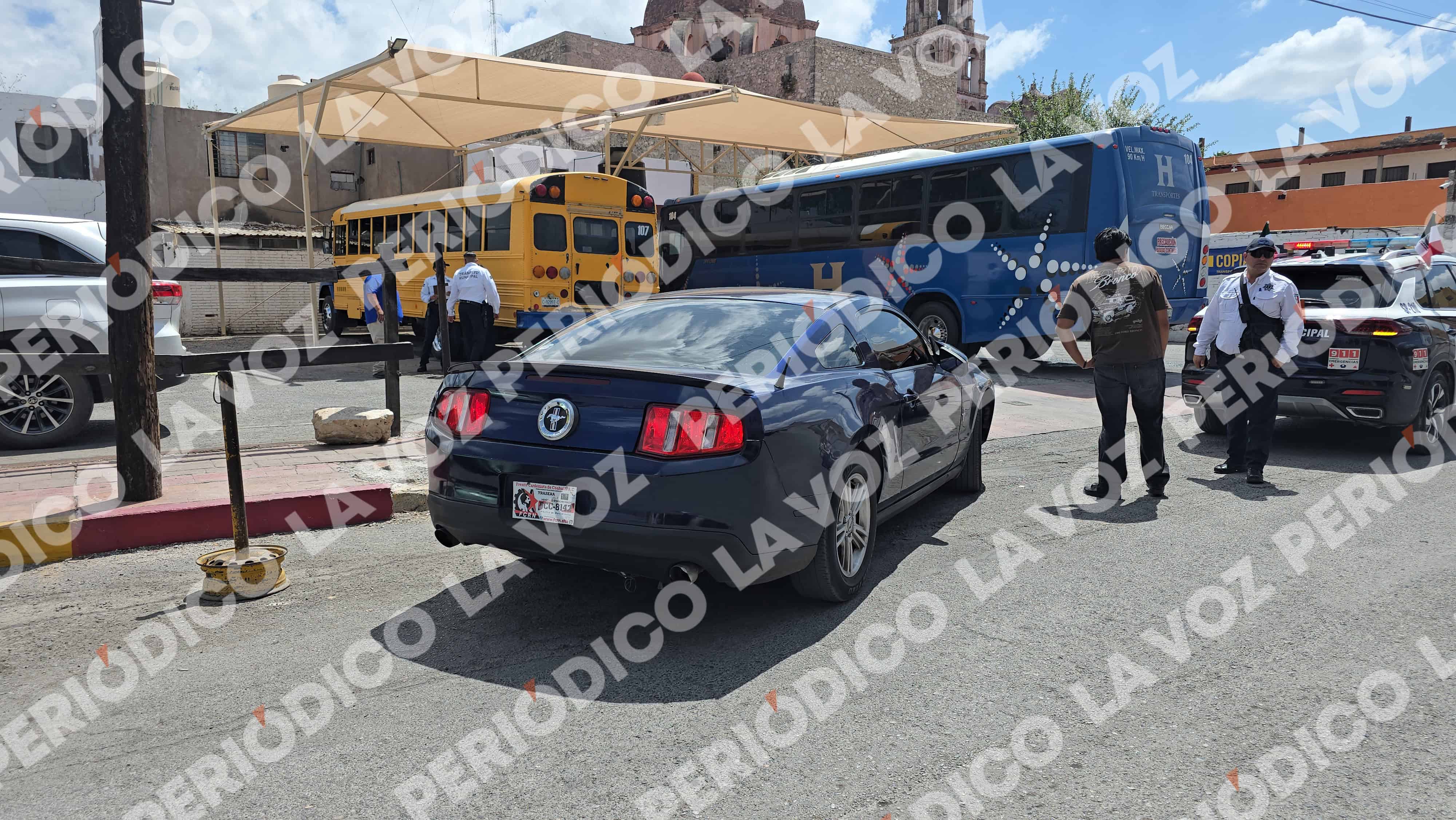 Joven persigue cami&oacute;n tras accidente en Monclova