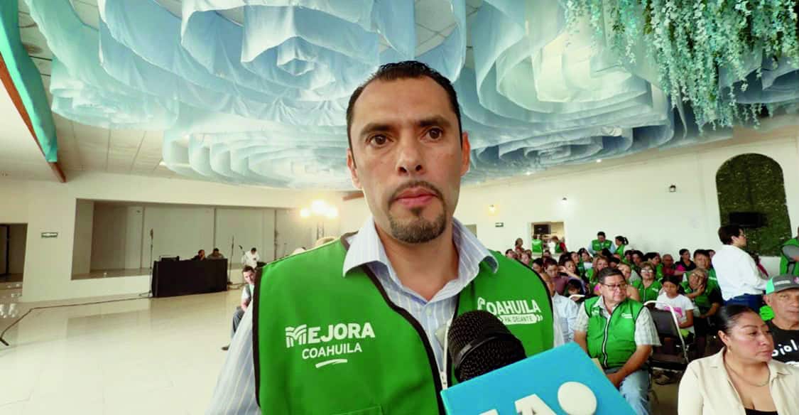 Diputado Sergio Velázquez busca mejorar áreas verdes en Coahuila Diputado Sergio Velázquez busca mejorar áreas verdes en Coahuila