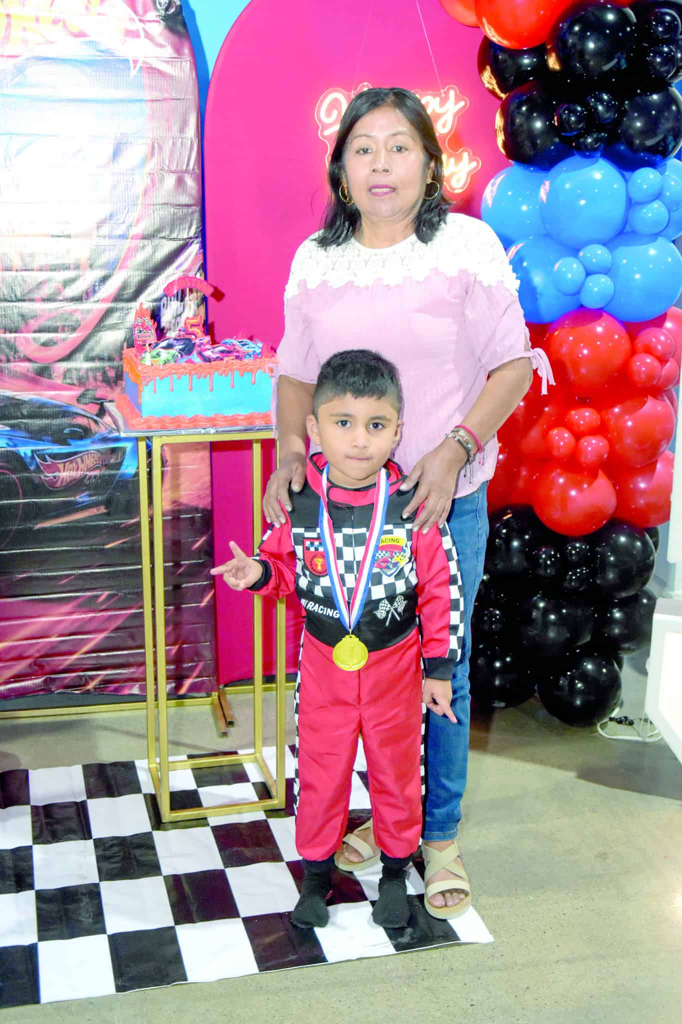 Familia y amigos festejan los cinco a&ntilde;os de Sebasti&aacute;n Exiga en Monclova