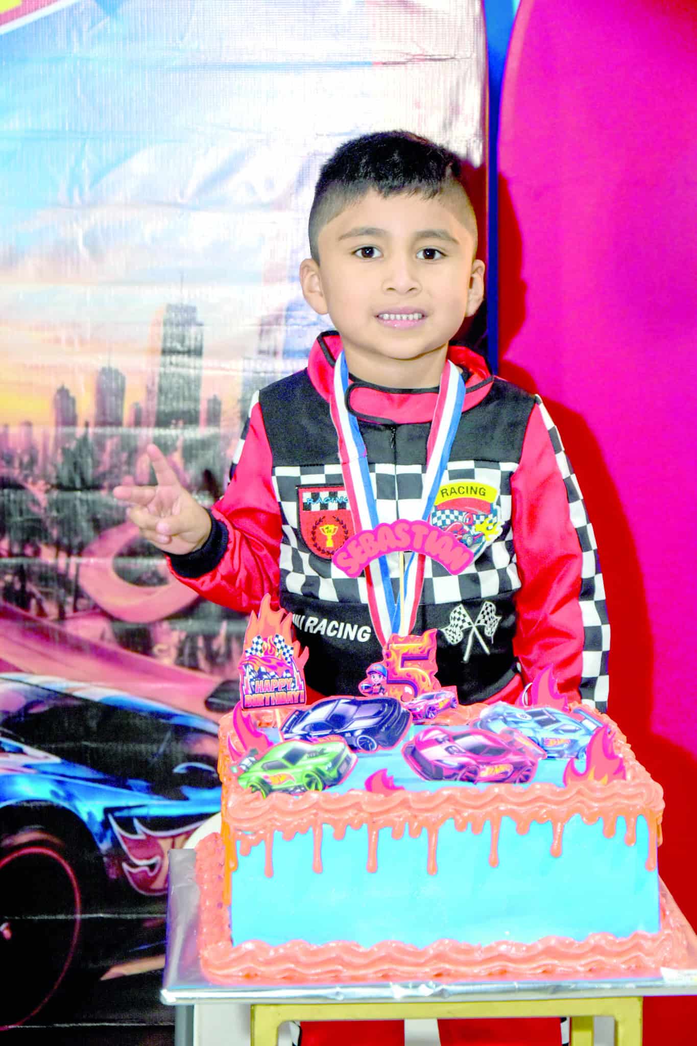 Familia y amigos festejan los cinco a&ntilde;os de Sebasti&aacute;n Exiga en Monclova