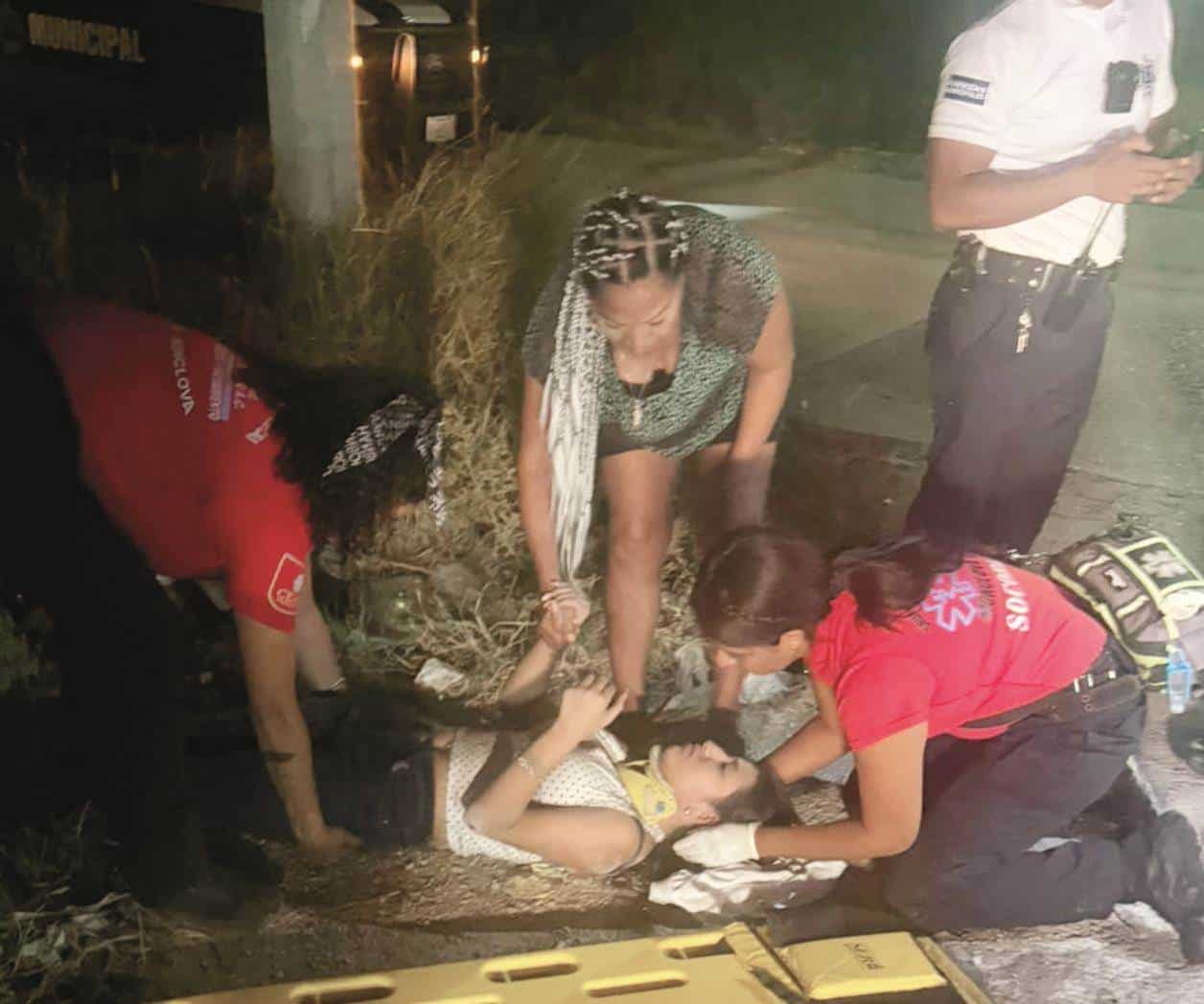 Menor de 14 a&ntilde;os resulta herida en accidente de moto en Monclova