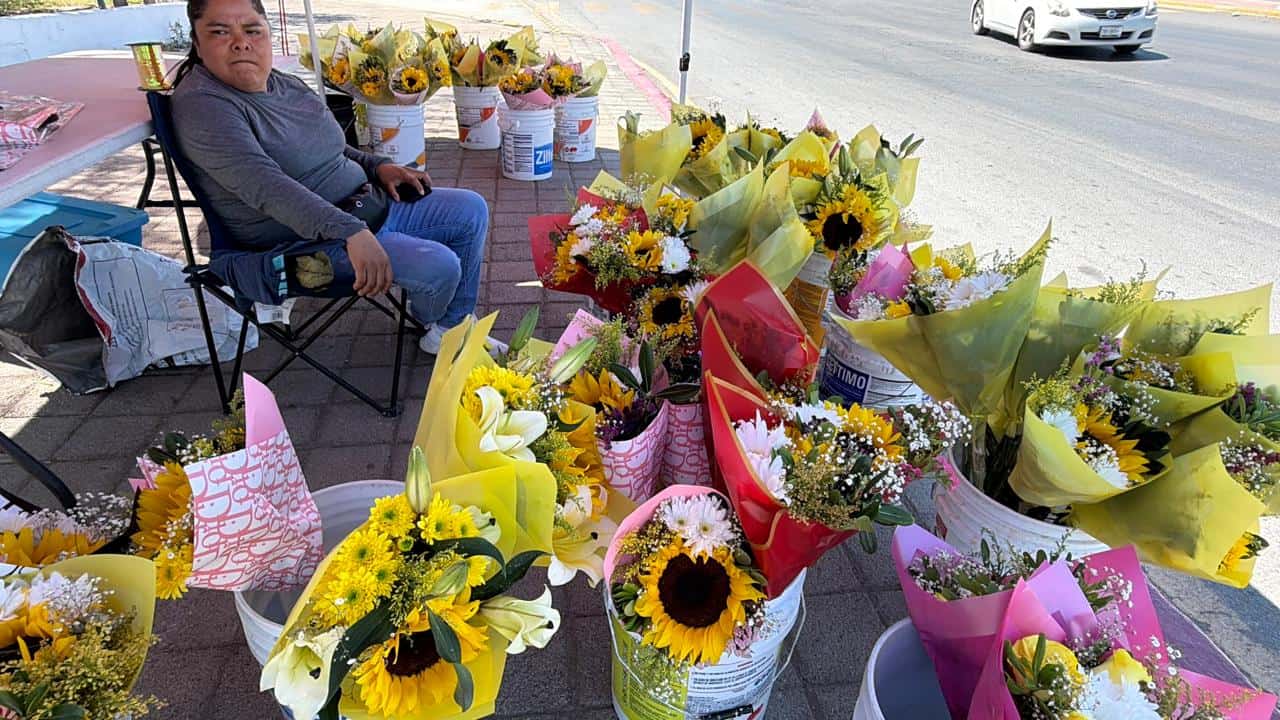 Flores amarillas mueven ventas en Monclova