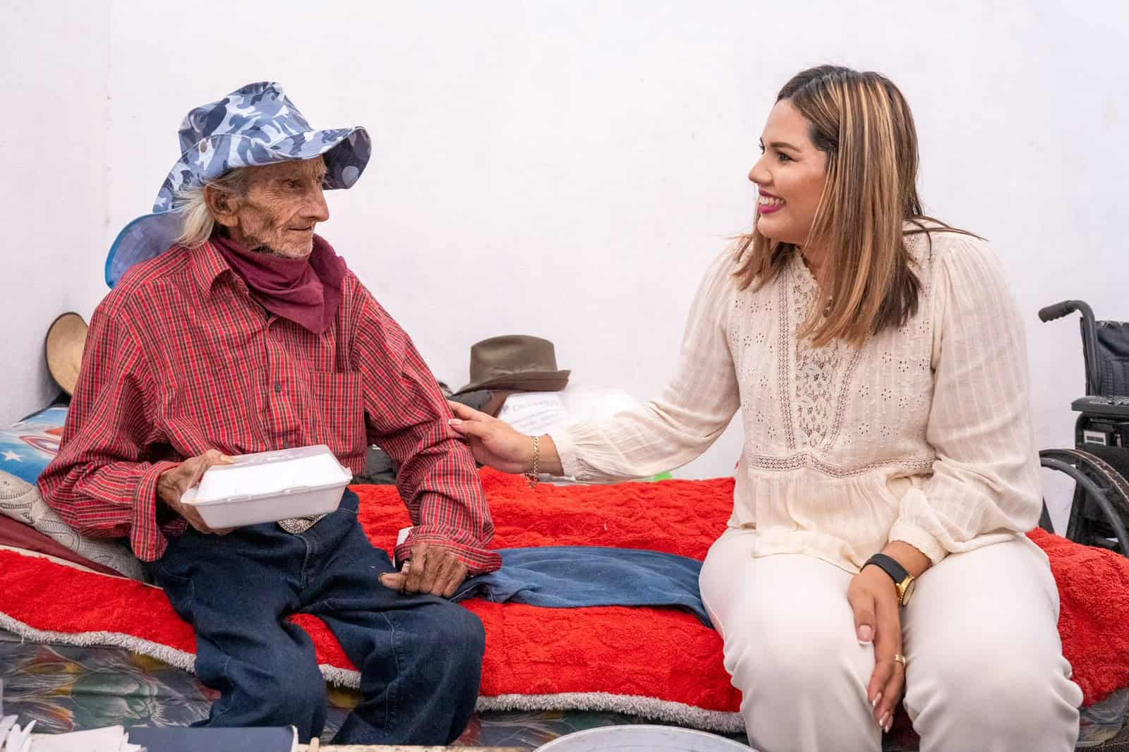 DIF Castaños refuerza apoyo alimentario a adultos mayores y personas vulnerables