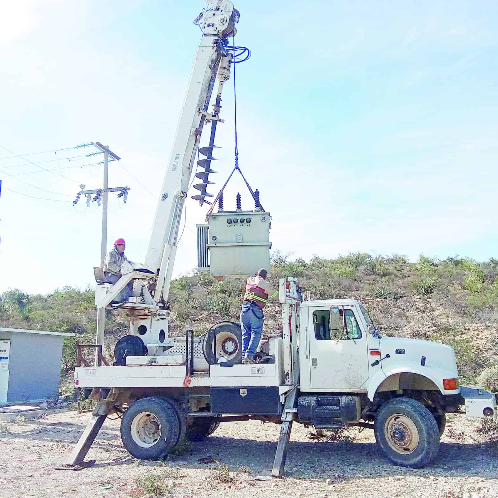 CFE restablece el servicio de agua potable en la Región Carbonífera