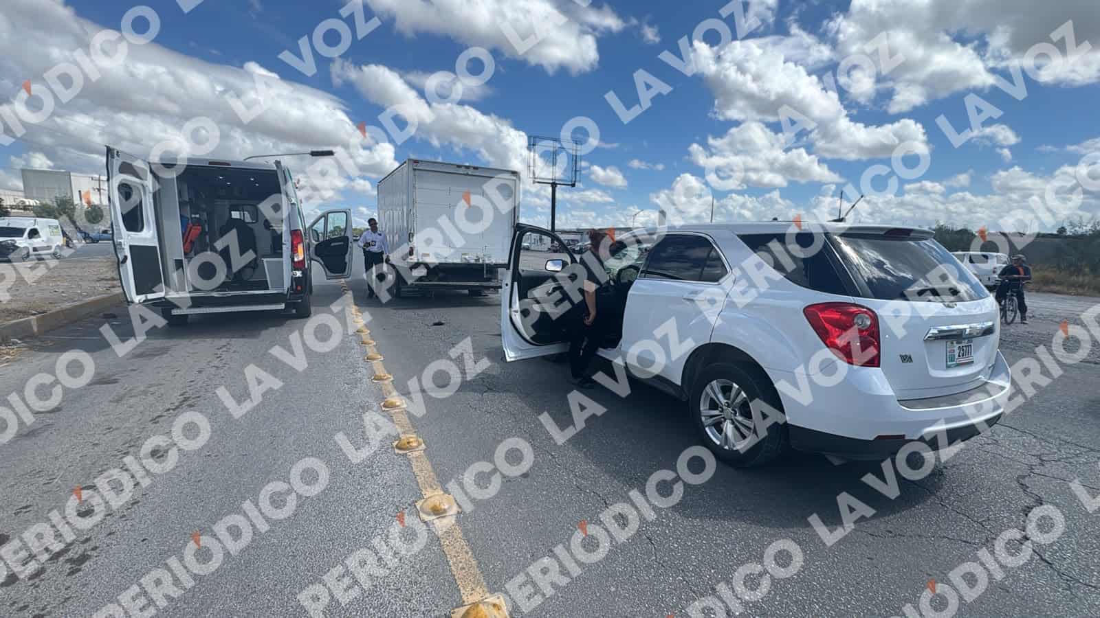 Lesionada tras choque por alcance en Frontera