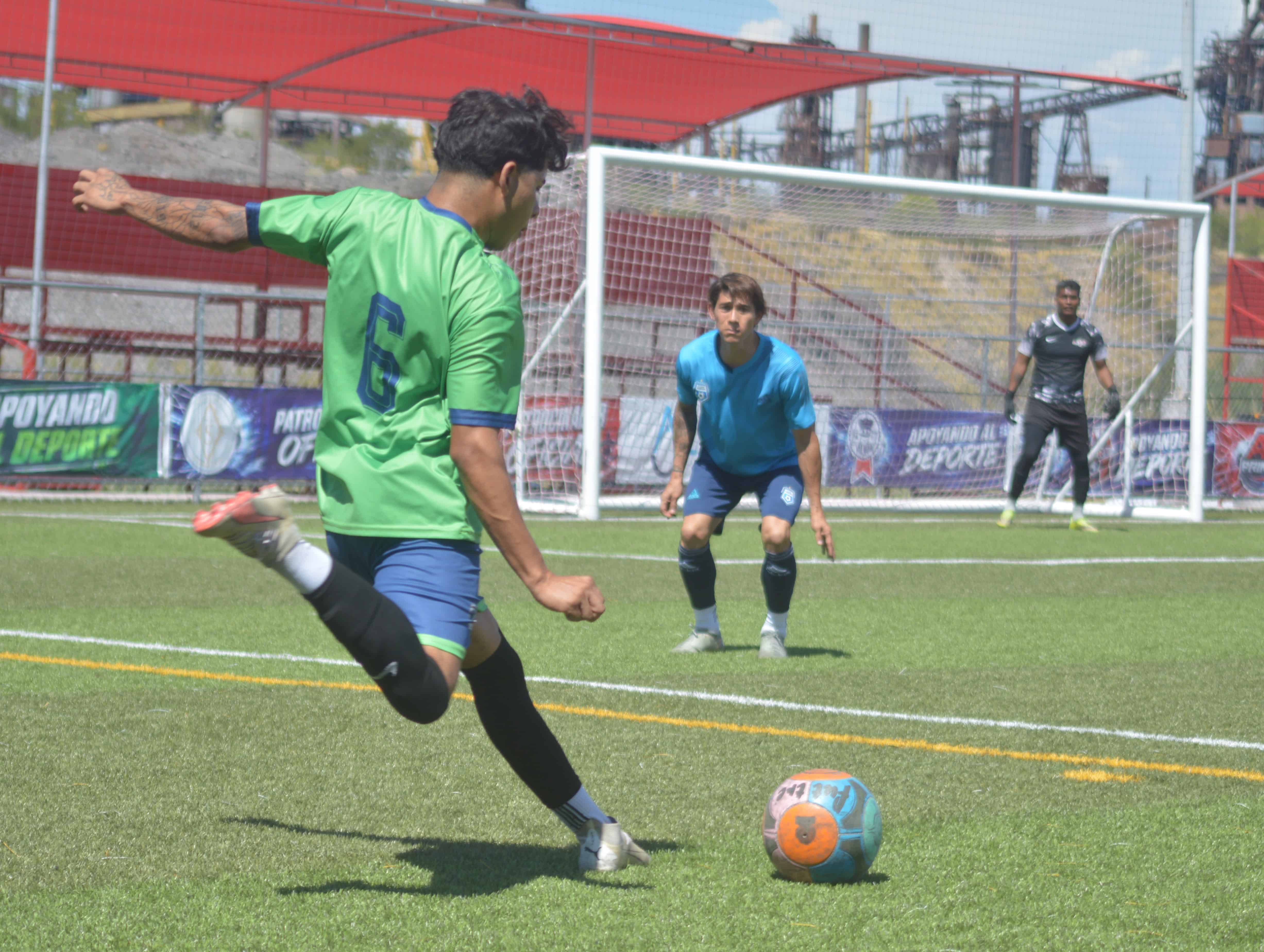 Colonia Obrera golea 10-0 a Cuervos y avanza a la final