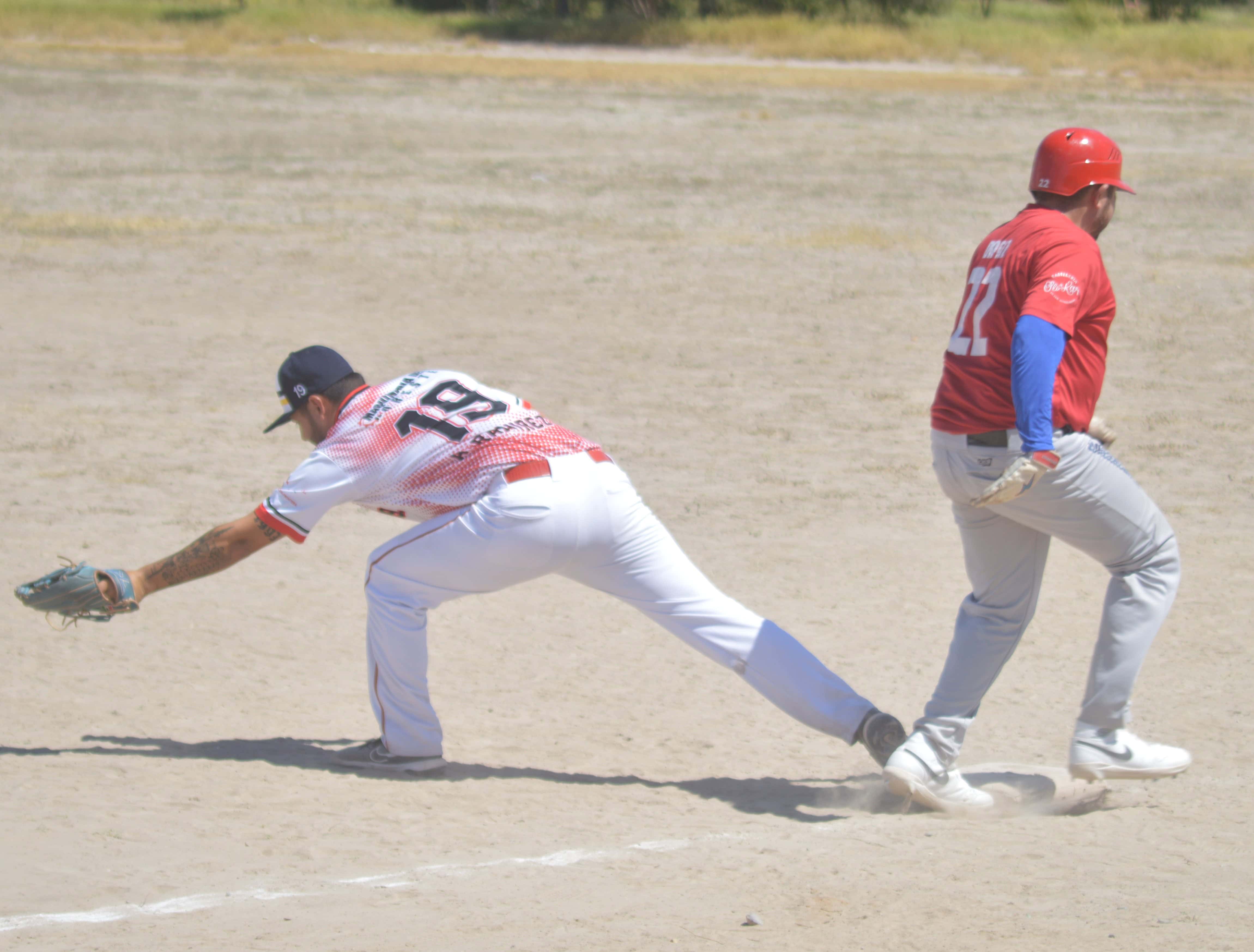 Liga de B&eacute;isbol Prendamos: &Aacute;ngeles completa limpia sobre Cachorros