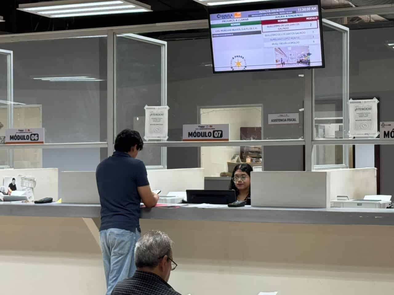 Más de 5 mil contribuyentes regularizan sus vehículos durante campaña de descuentos