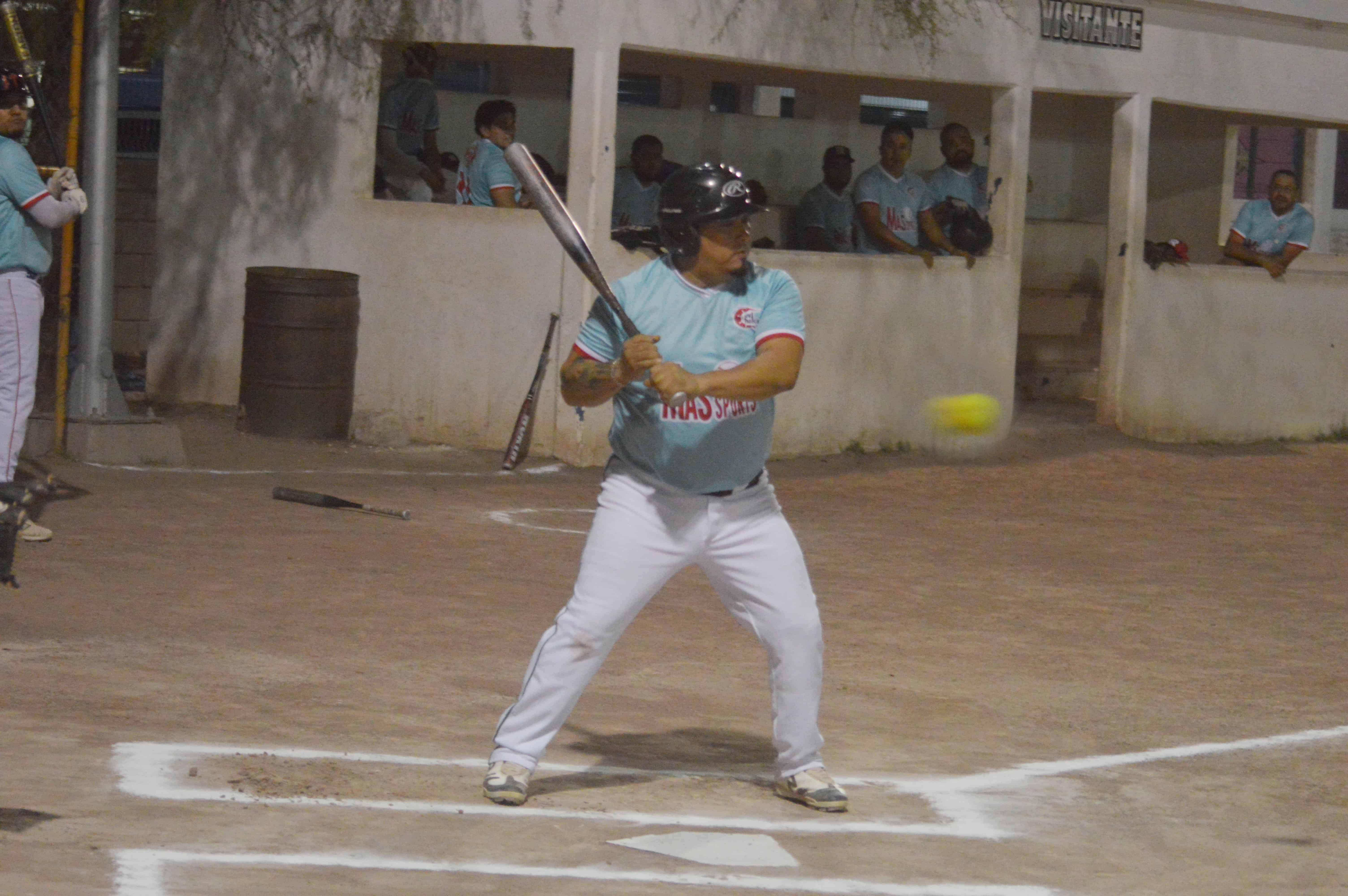 Cevichalos logra remontada y vence a Comandos en Softbol: 8-5