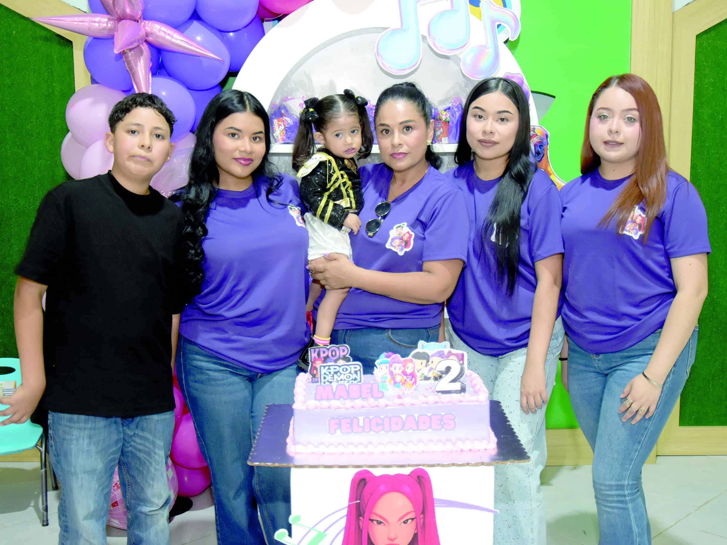 Mabel Cavazos celebra su segundo cumplea&ntilde;os rodeada de amor familiar