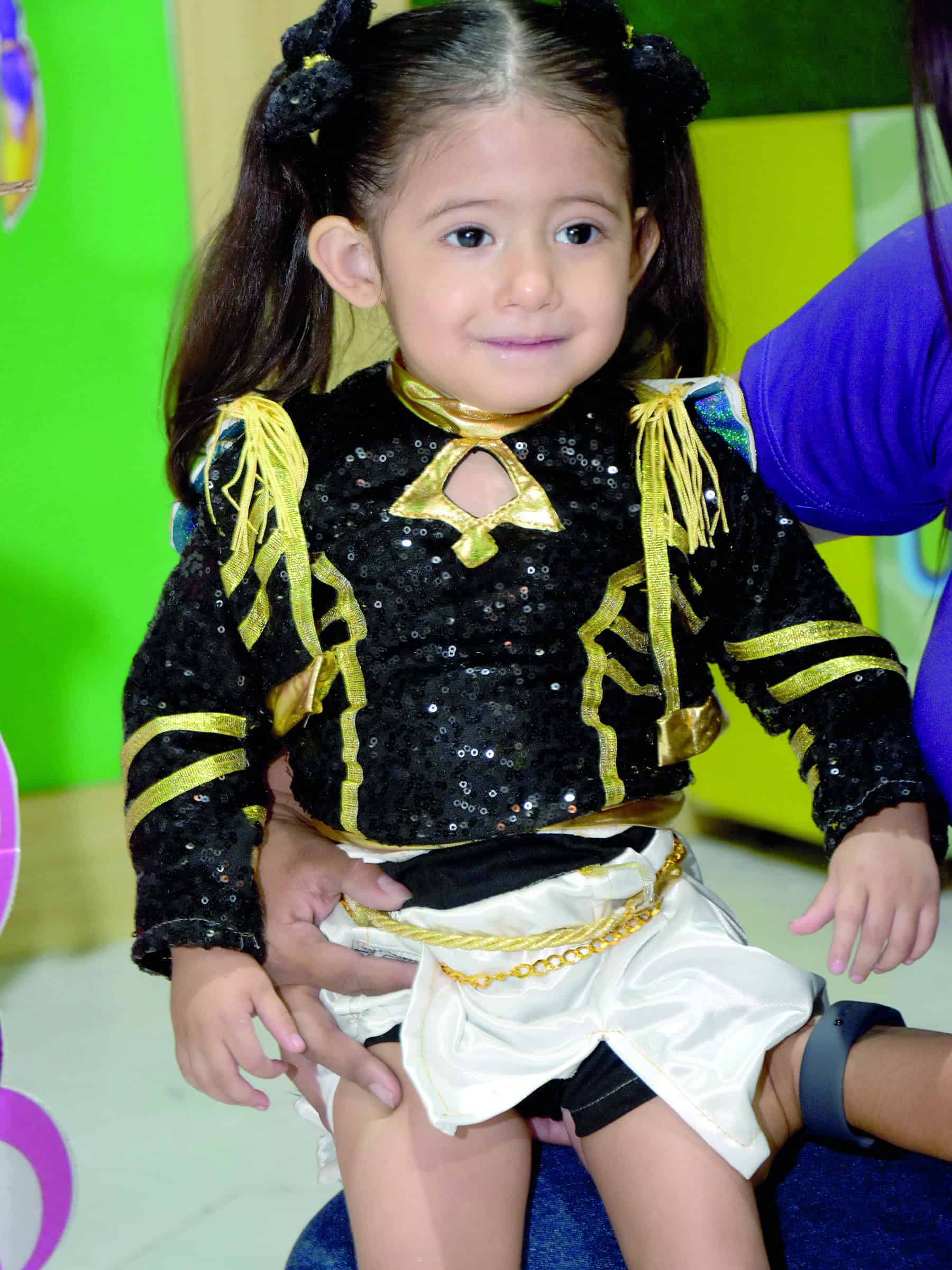 Mabel Cavazos celebra su segundo cumplea&ntilde;os rodeada de amor familiar