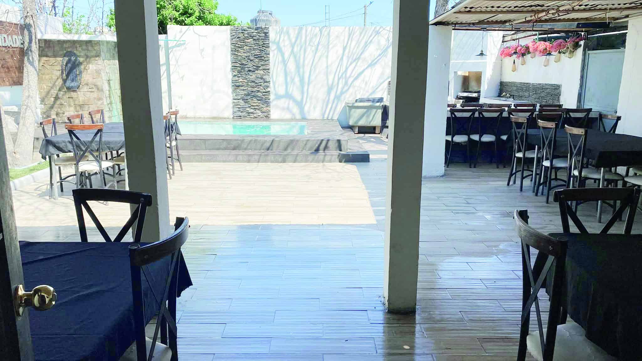 Vecinos de Monclova piden regular casas como salones de fiestas