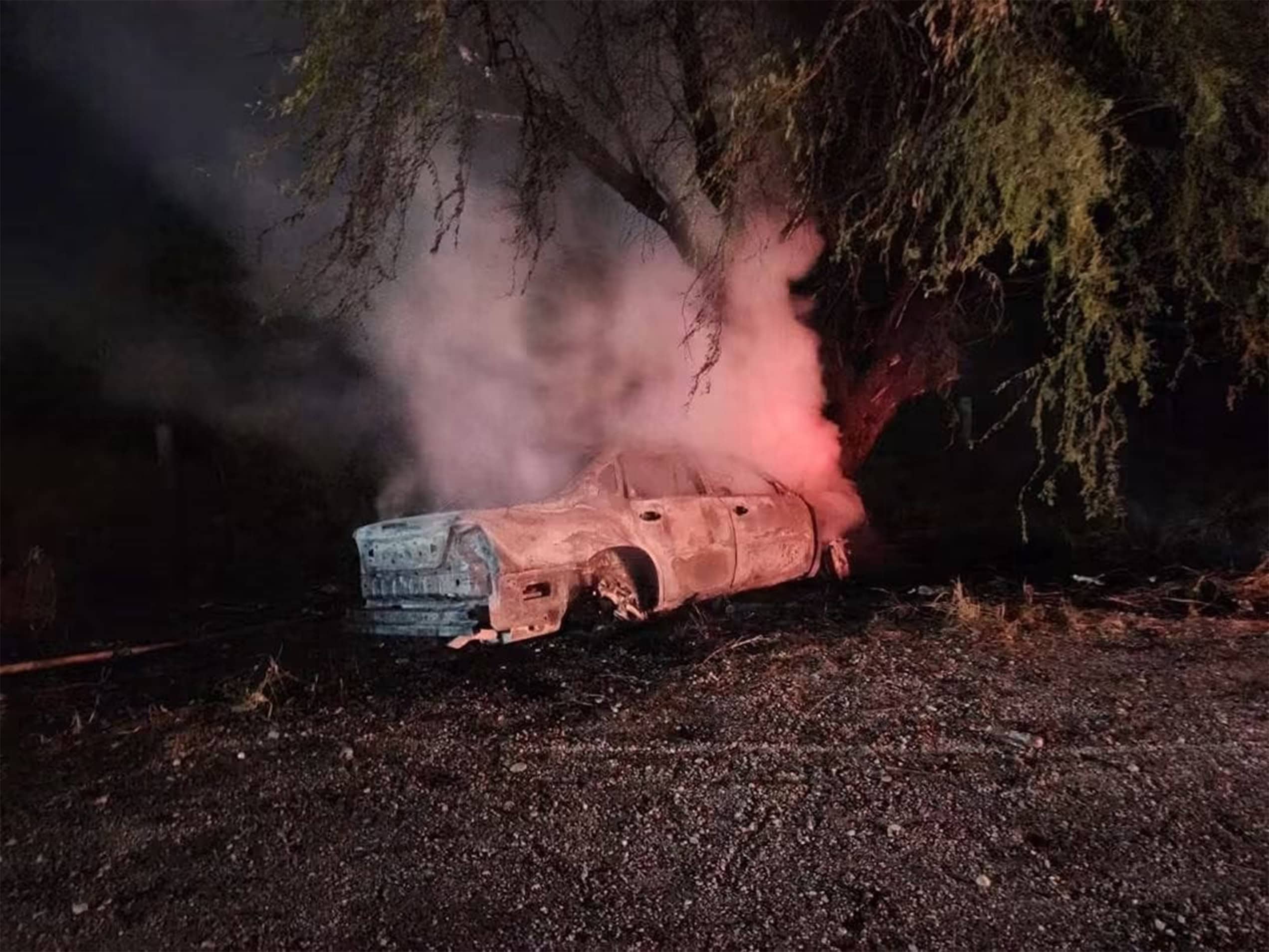 Hombre muere y mujer resulta gravemente herida tras accidente e incendio en la Acuña-Zaragoza Hombre muere y mujer resulta gravemente herida tras accidente e incendio en la Acuña-Zaragoza