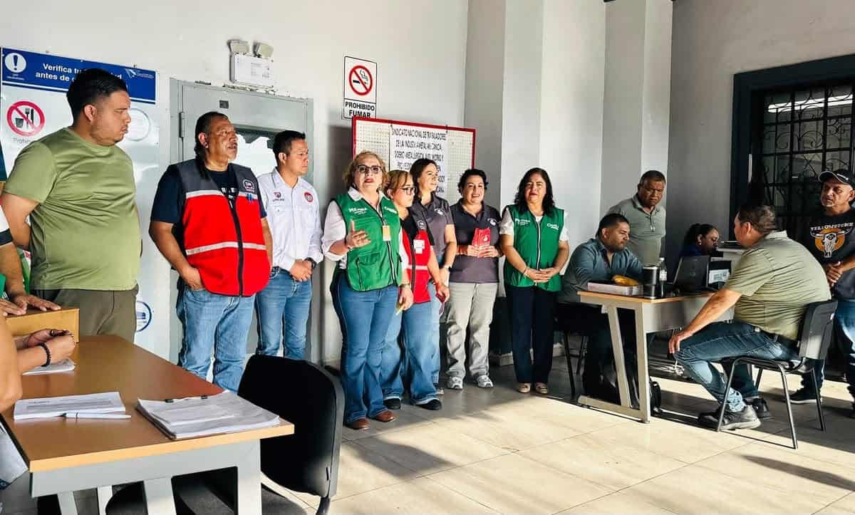 Brigada Mejora acerca servicios estatales a trabajadores de Ciudad Acuña Brigada Mejora acerca servicios estatales a trabajadores de Ciudad Acuña