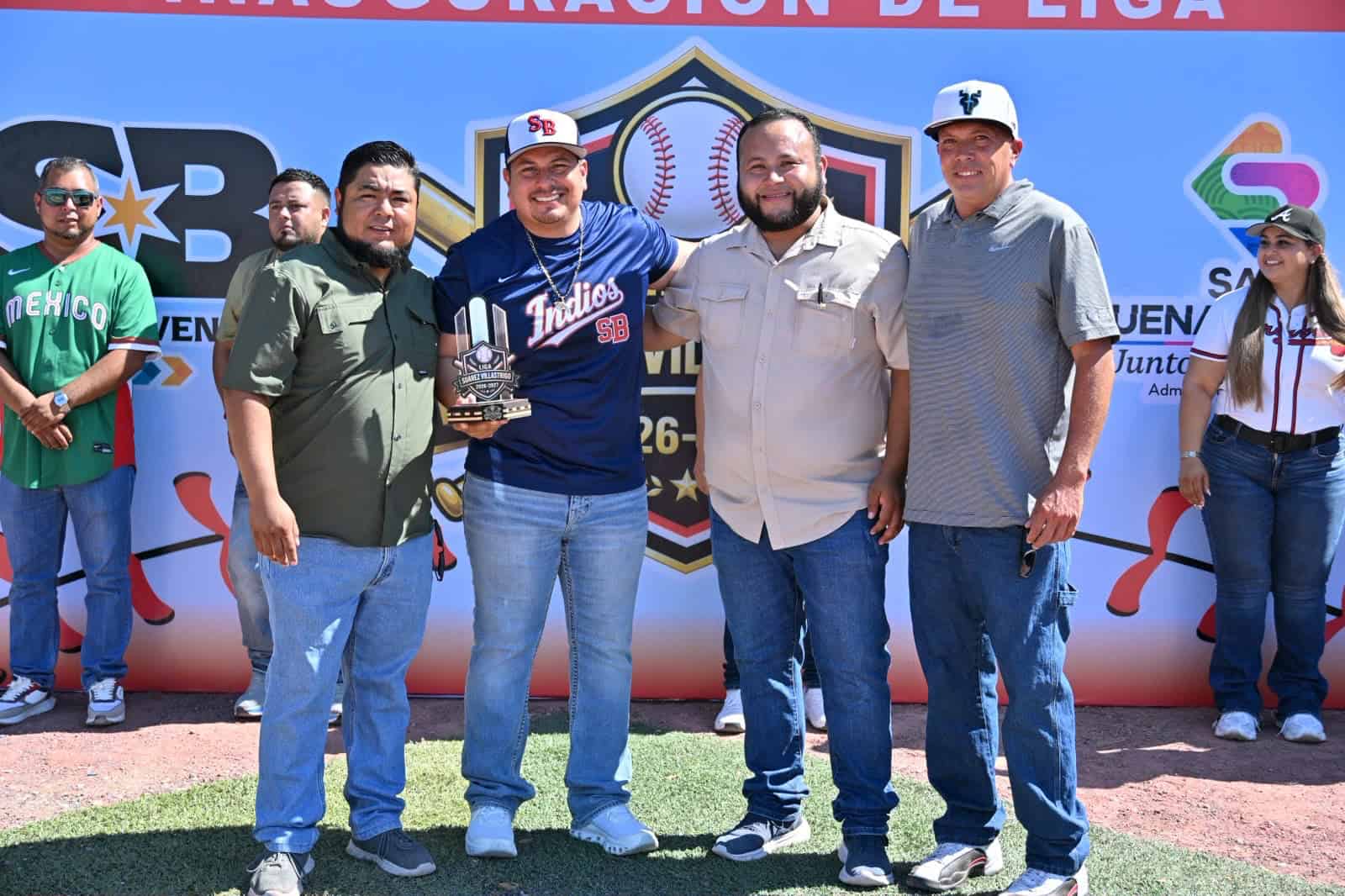 Inauguran la temporada 2026-2027 de béisbol en San Buenaventura Inauguran la temporada 2026-2027 de béisbol en San Buenaventura