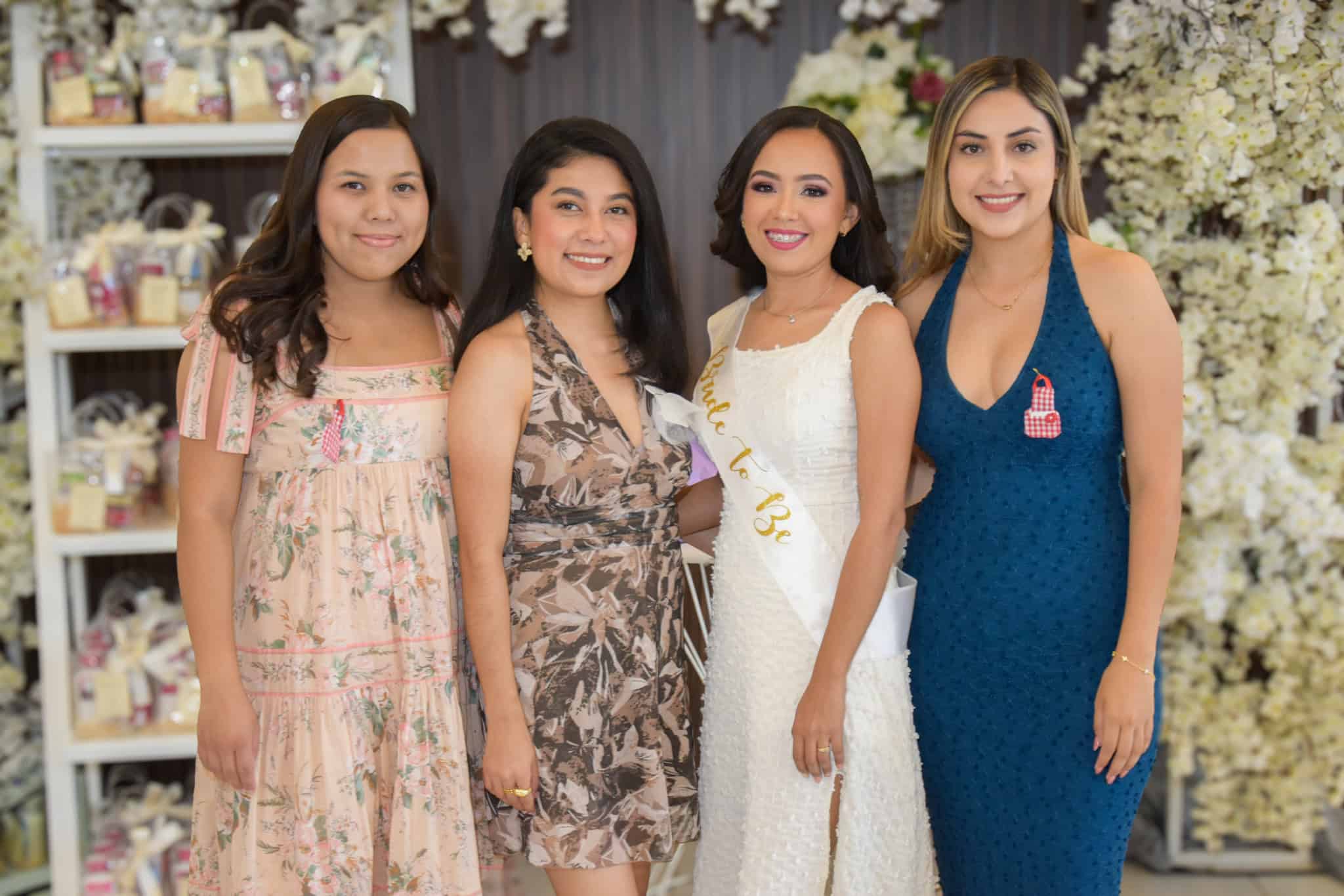 Landay Mireles celebra su festejo previo a la boda con Arturo Montes