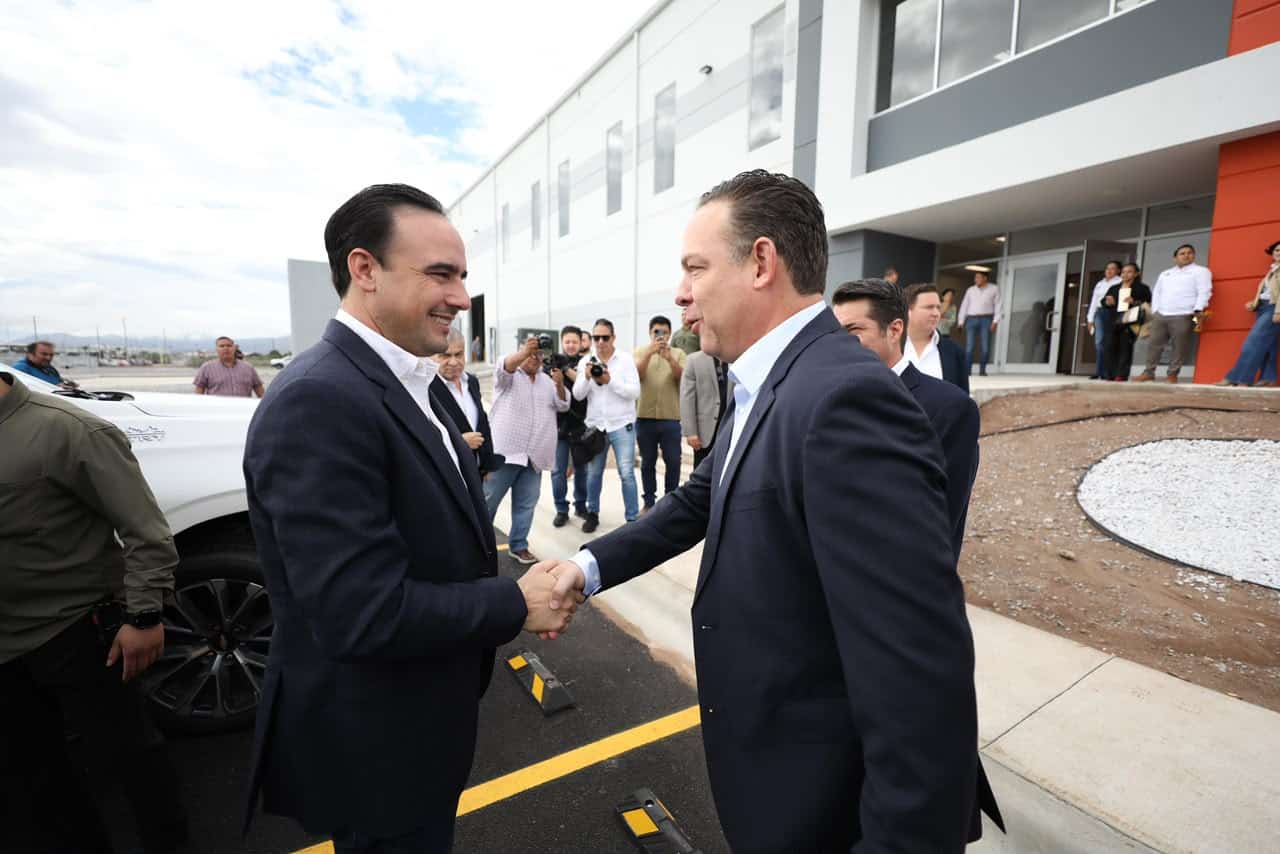 Manolo Jiménez inaugura parque industrial VYNMSA en Torreón